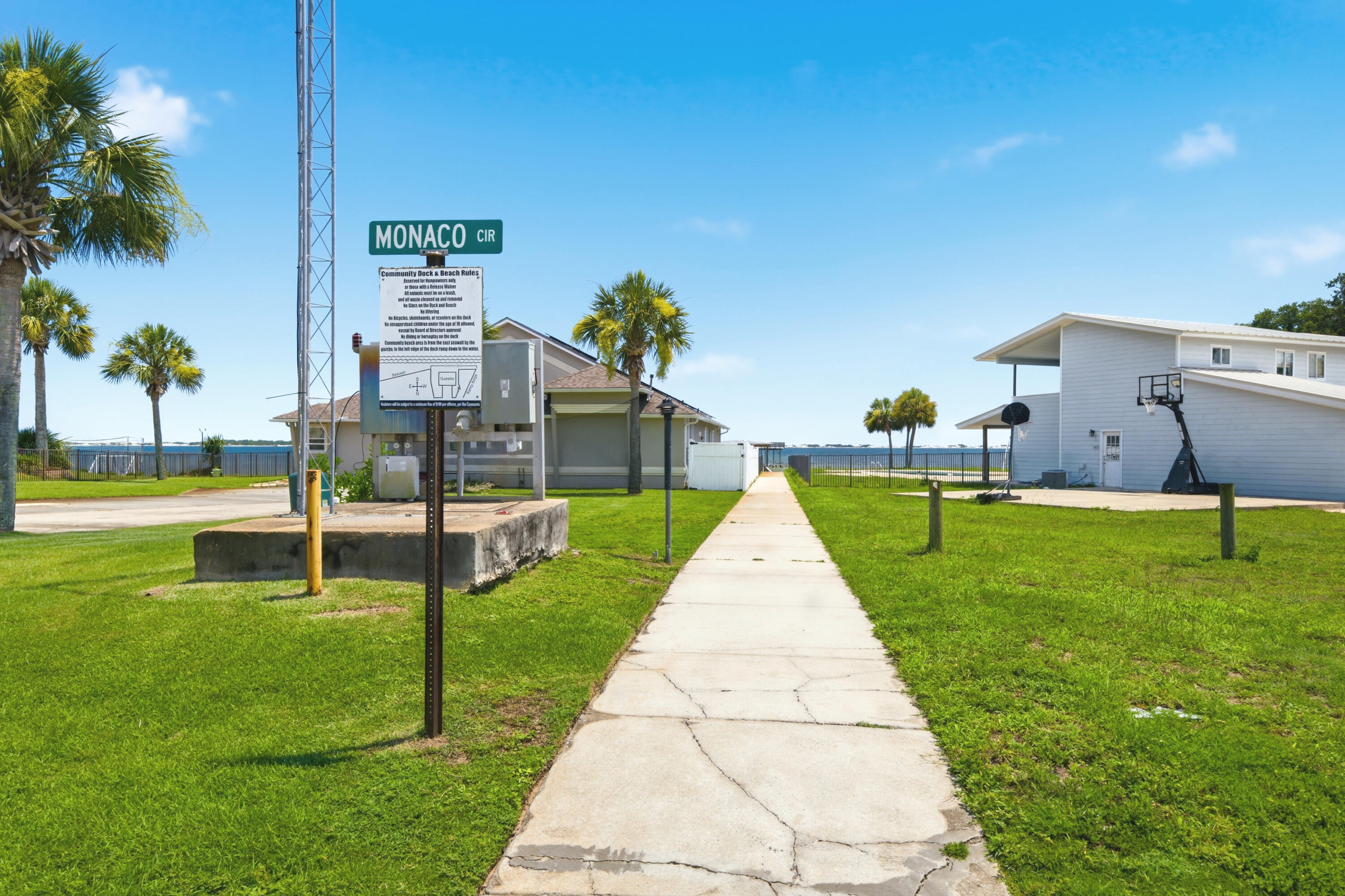 RIVIERA BEACH - Residential