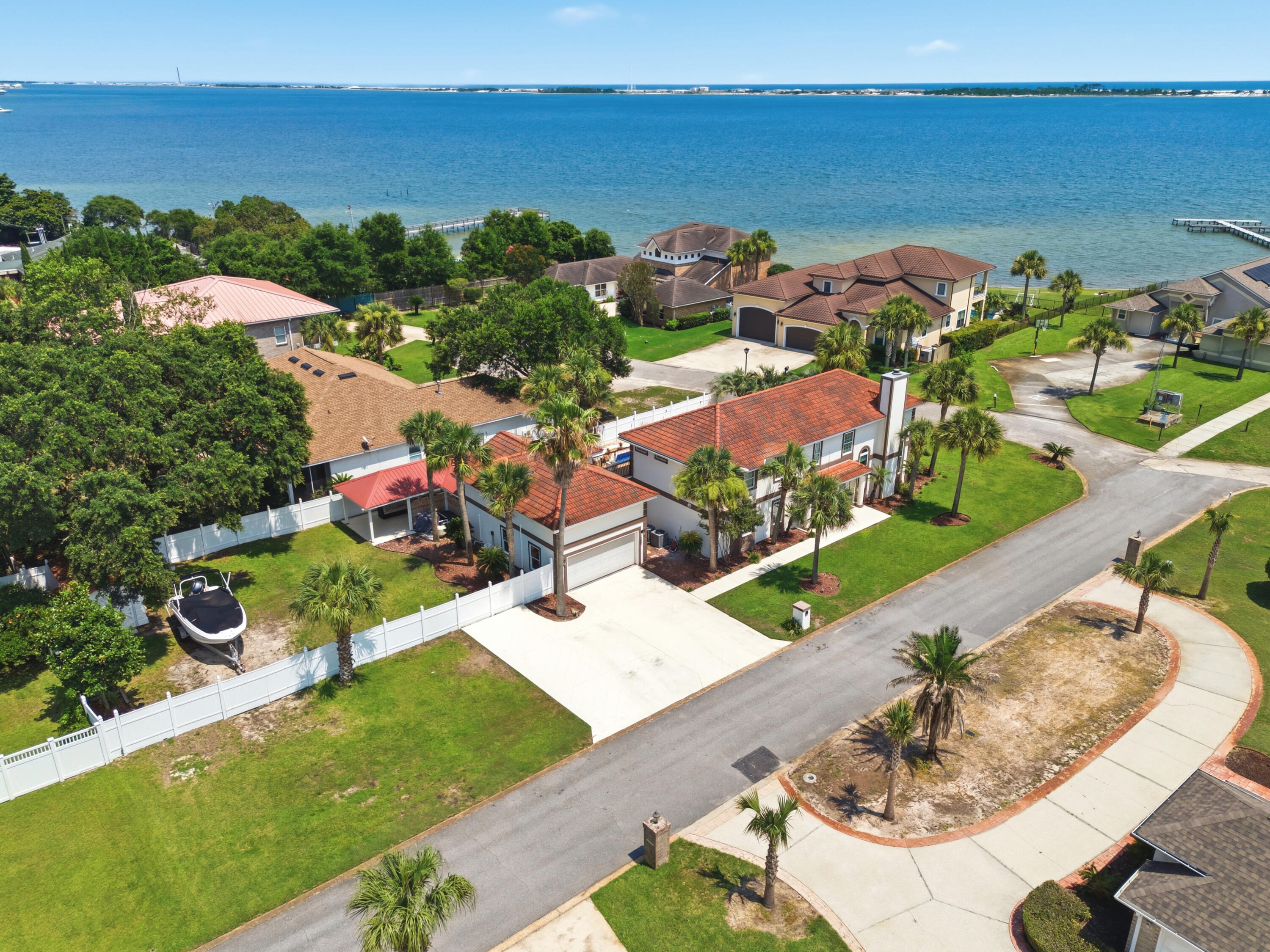 RIVIERA BEACH - Residential