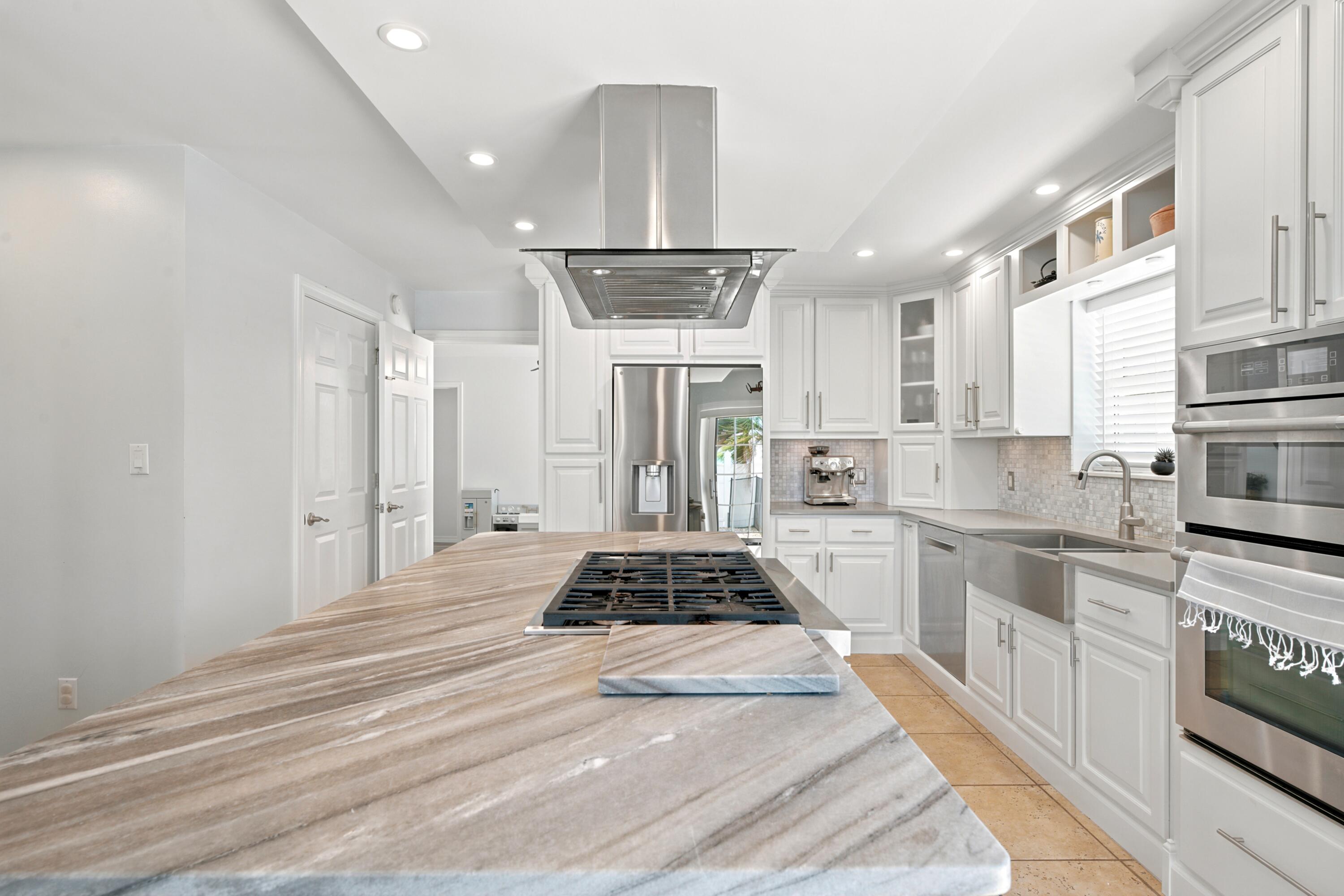 RIVIERA BEACH - Residential