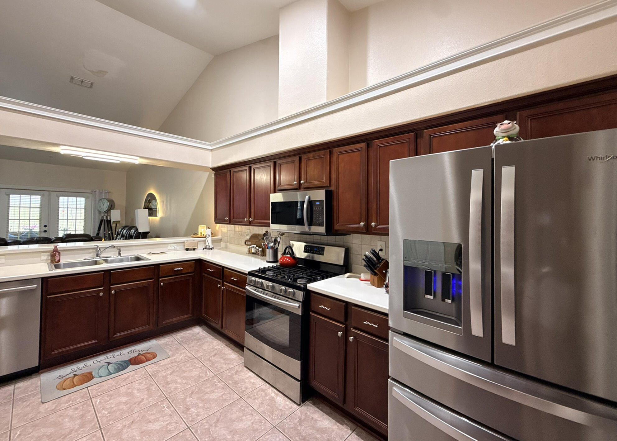 DIAMOND LAKES - Residential