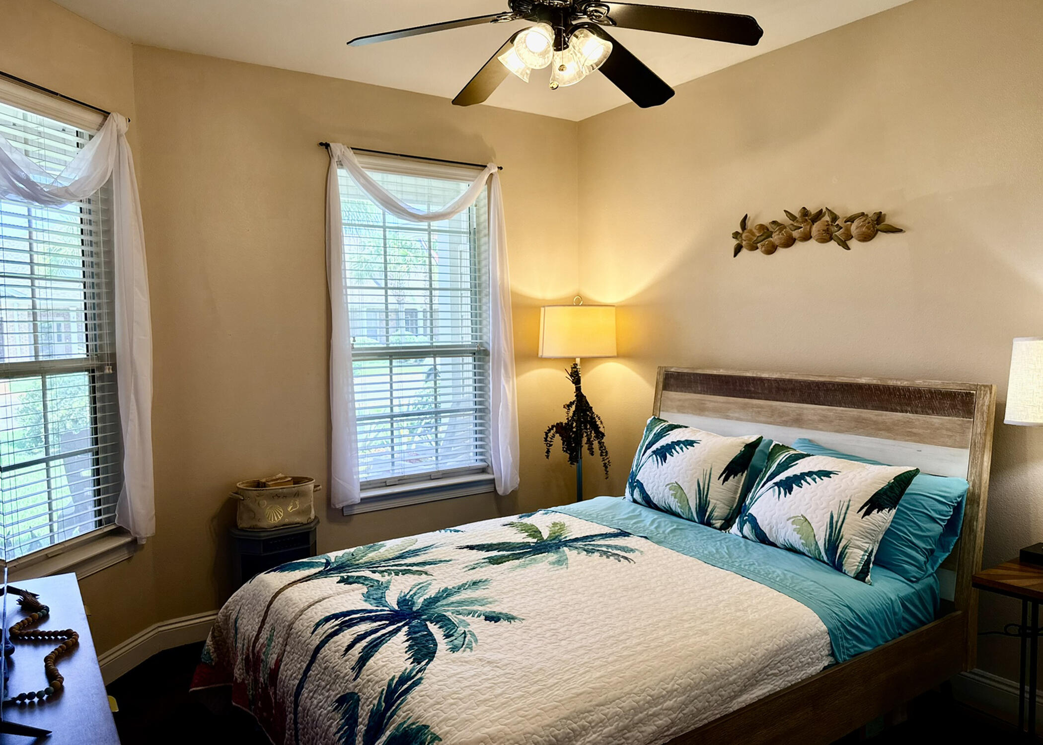 DIAMOND LAKES - Residential
