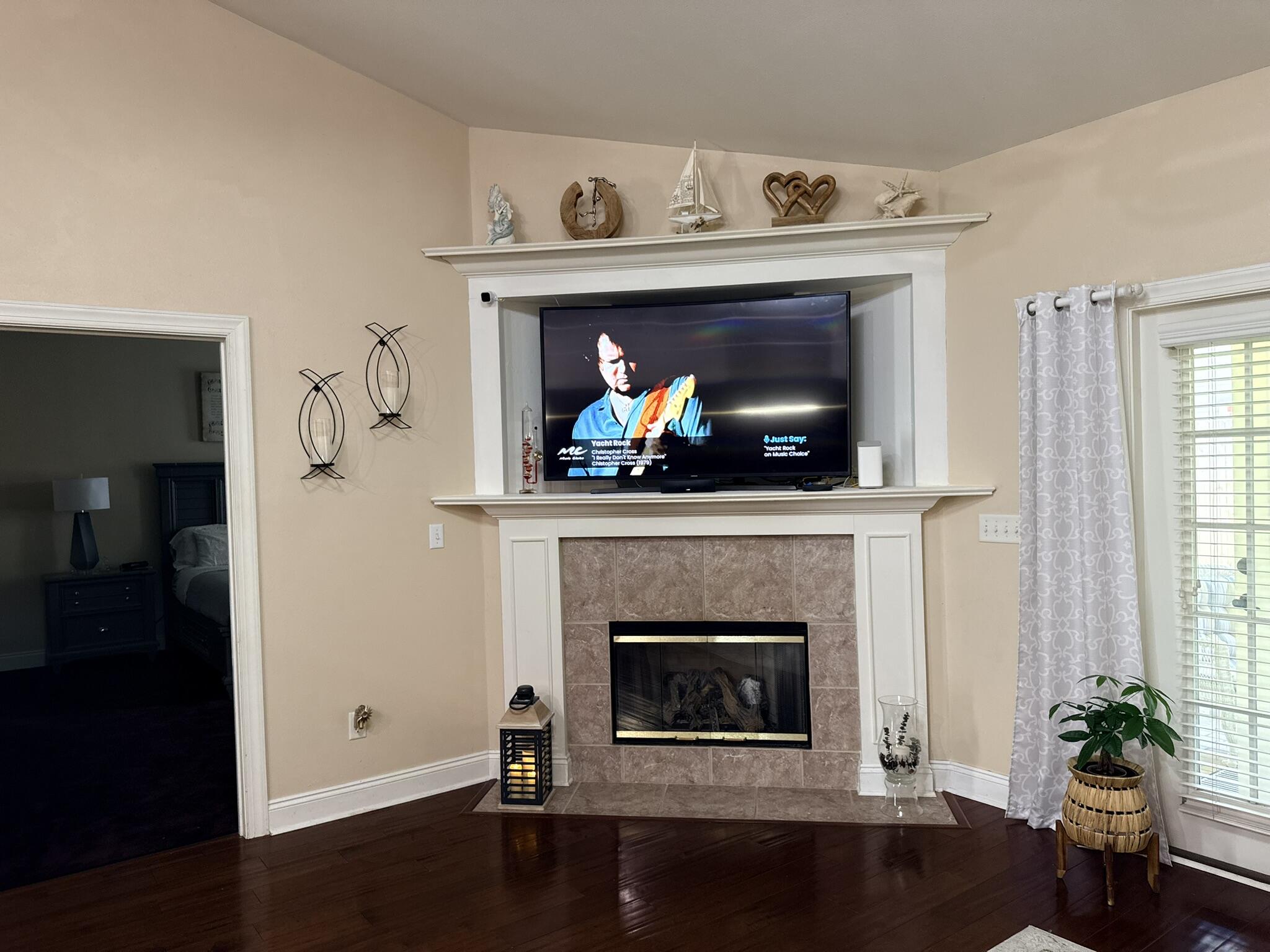 DIAMOND LAKES - Residential