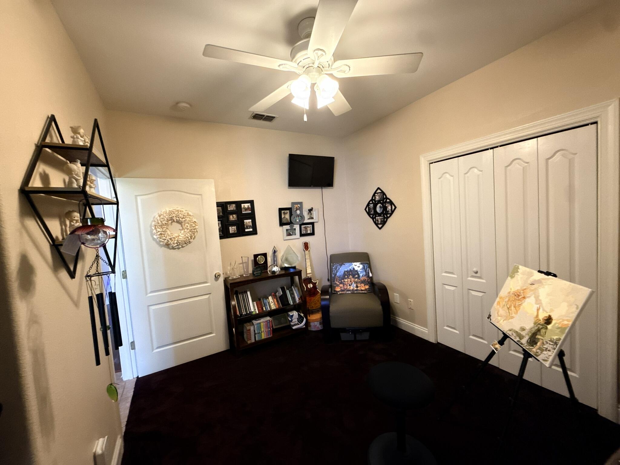 DIAMOND LAKES - Residential