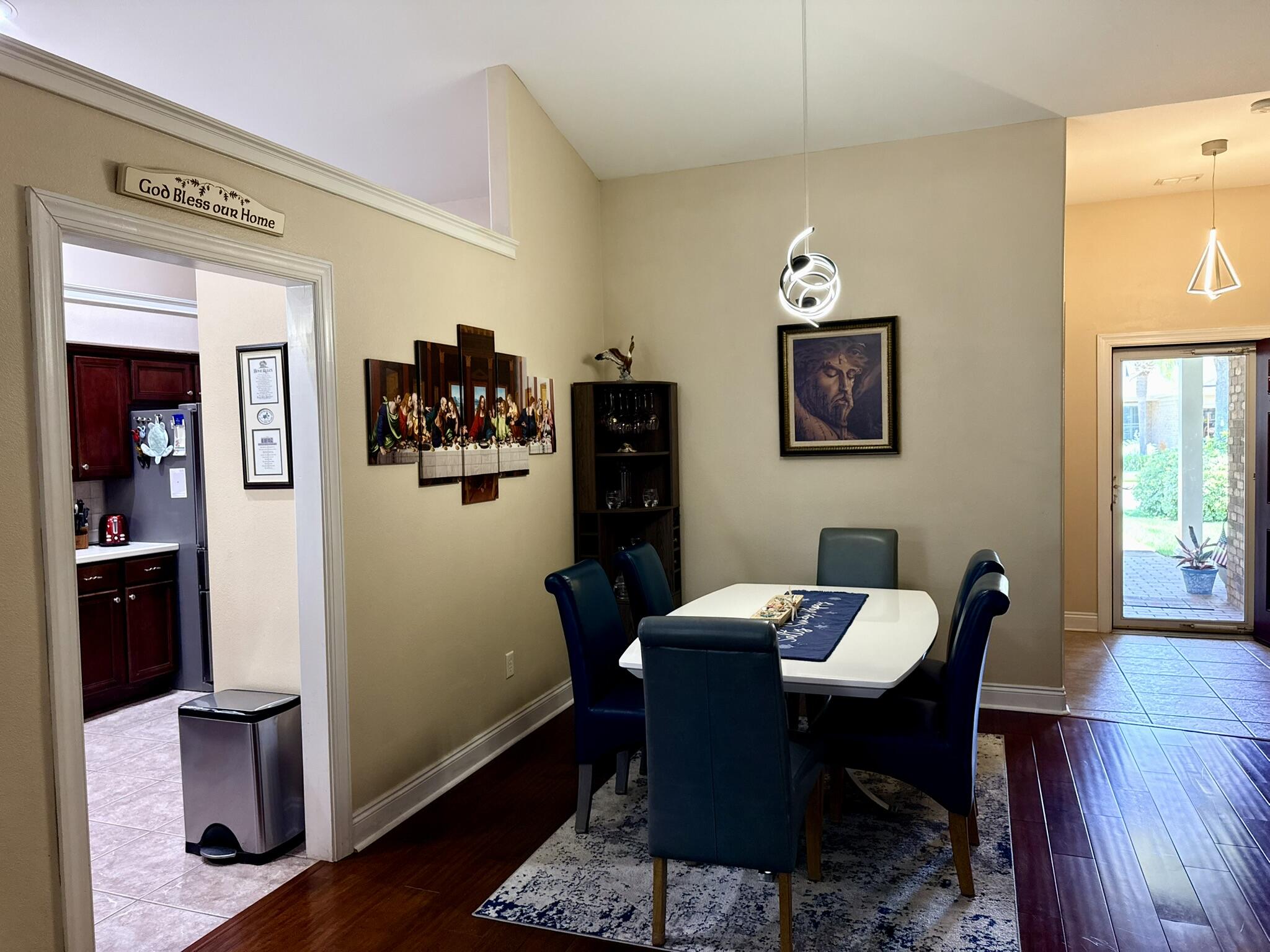 DIAMOND LAKES - Residential