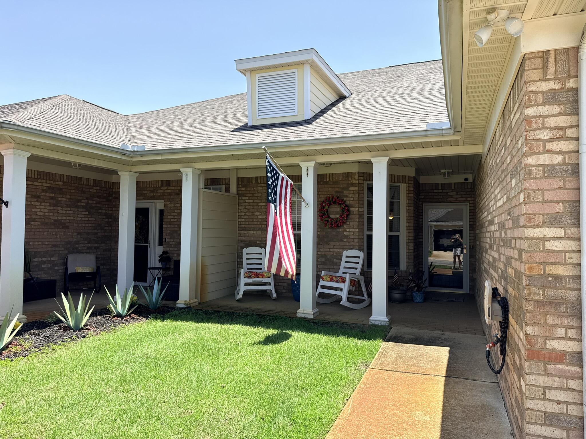 DIAMOND LAKES - Residential