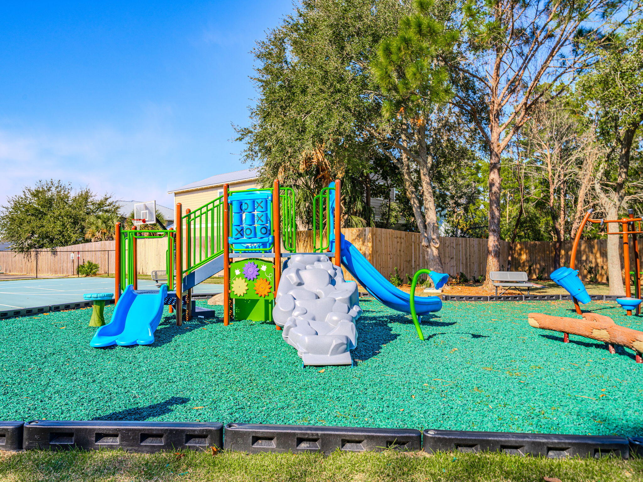 ARIEL DUNES - Residential