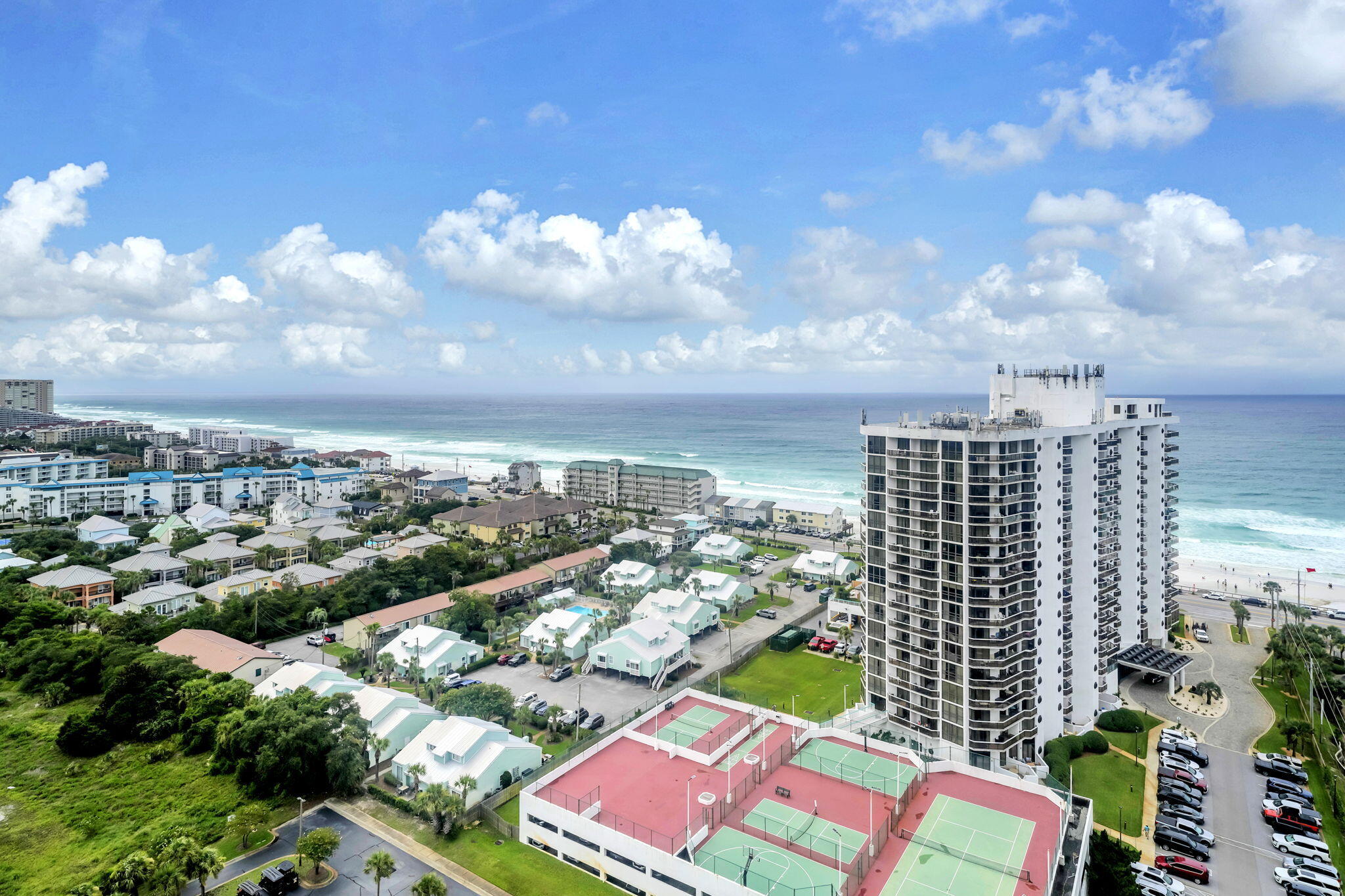 ARIEL DUNES - Residential