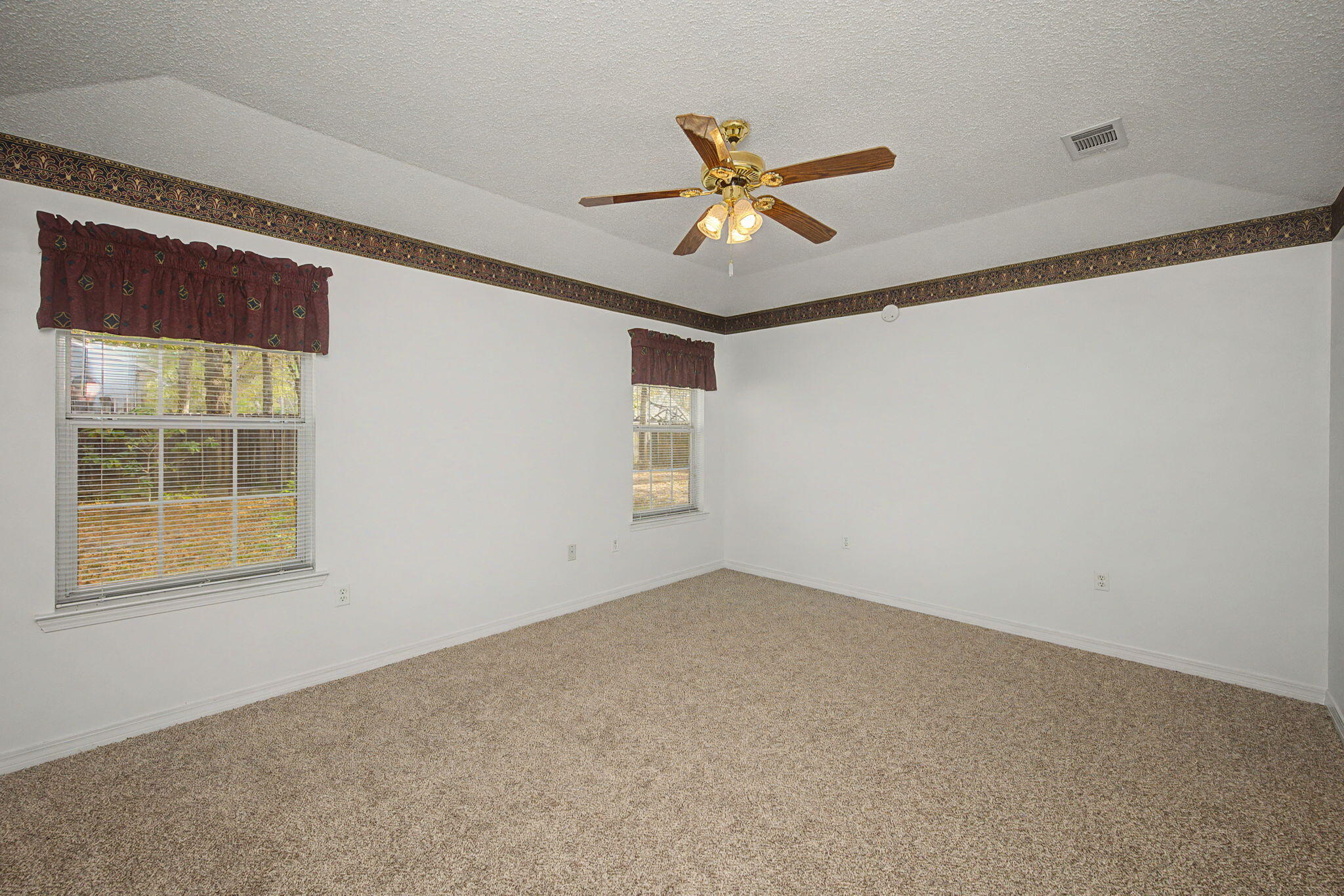 SOUTH POINTE ESTATES PH 2 - Residential