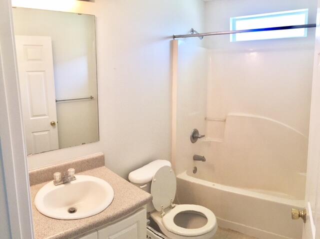 TOWER ACRES - Residential Lease