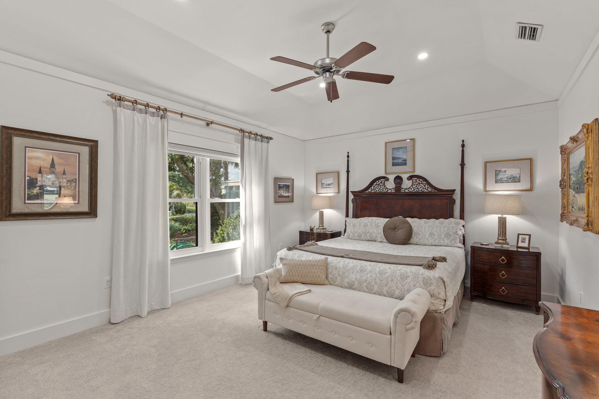 ISLAND GREEN - Residential