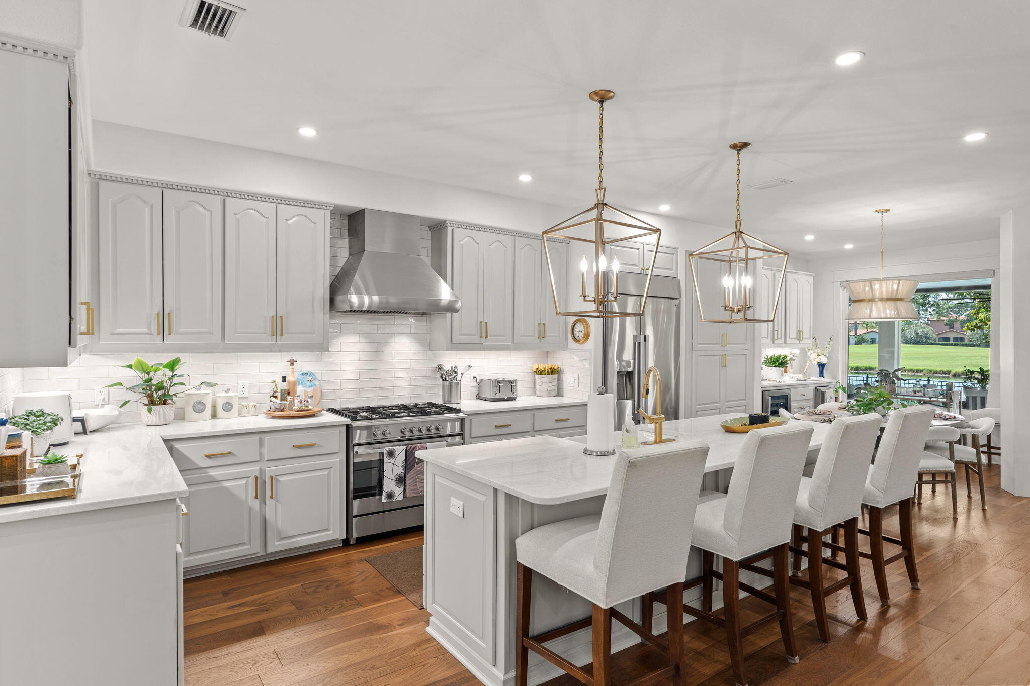 ISLAND GREEN - Residential