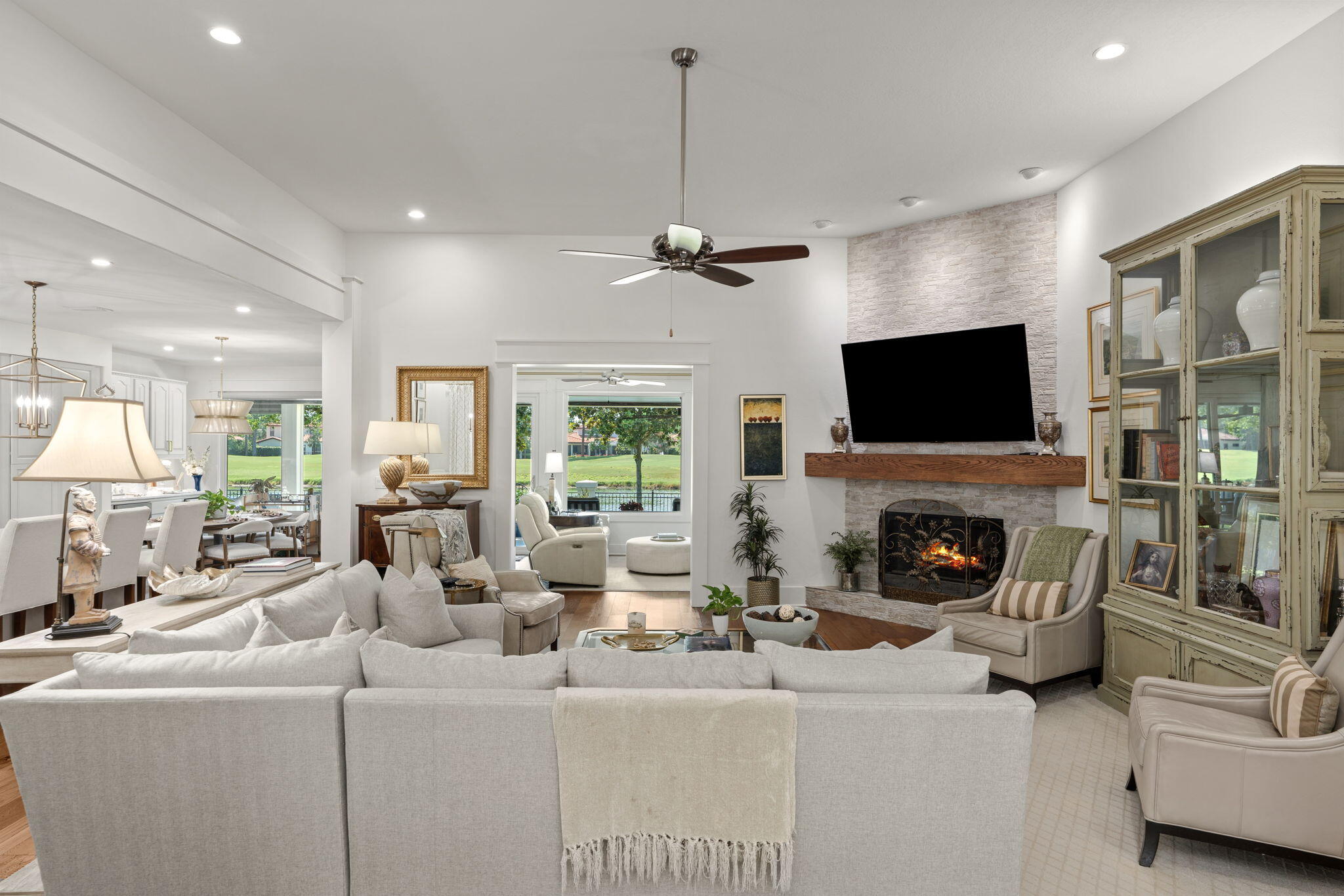 ISLAND GREEN - Residential