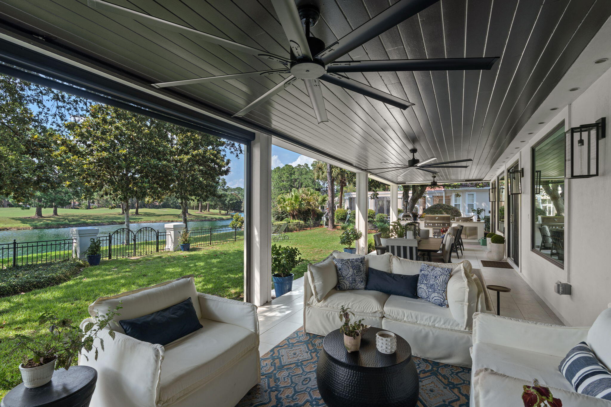 ISLAND GREEN - Residential