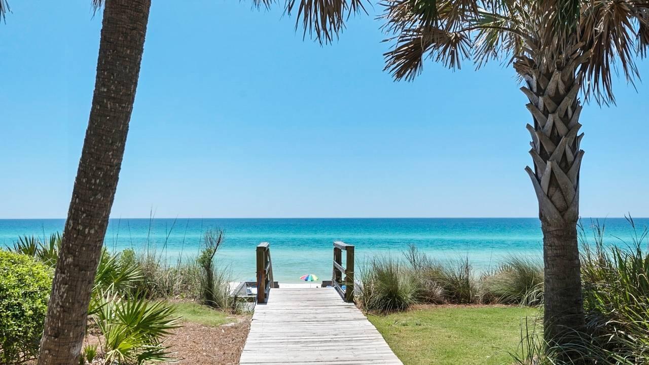 Great ground level 1 bedroom gull front unit ,Large stretch of open beach directly in from of the unit.   Unit has been totally updated.
Great rental history ranging from