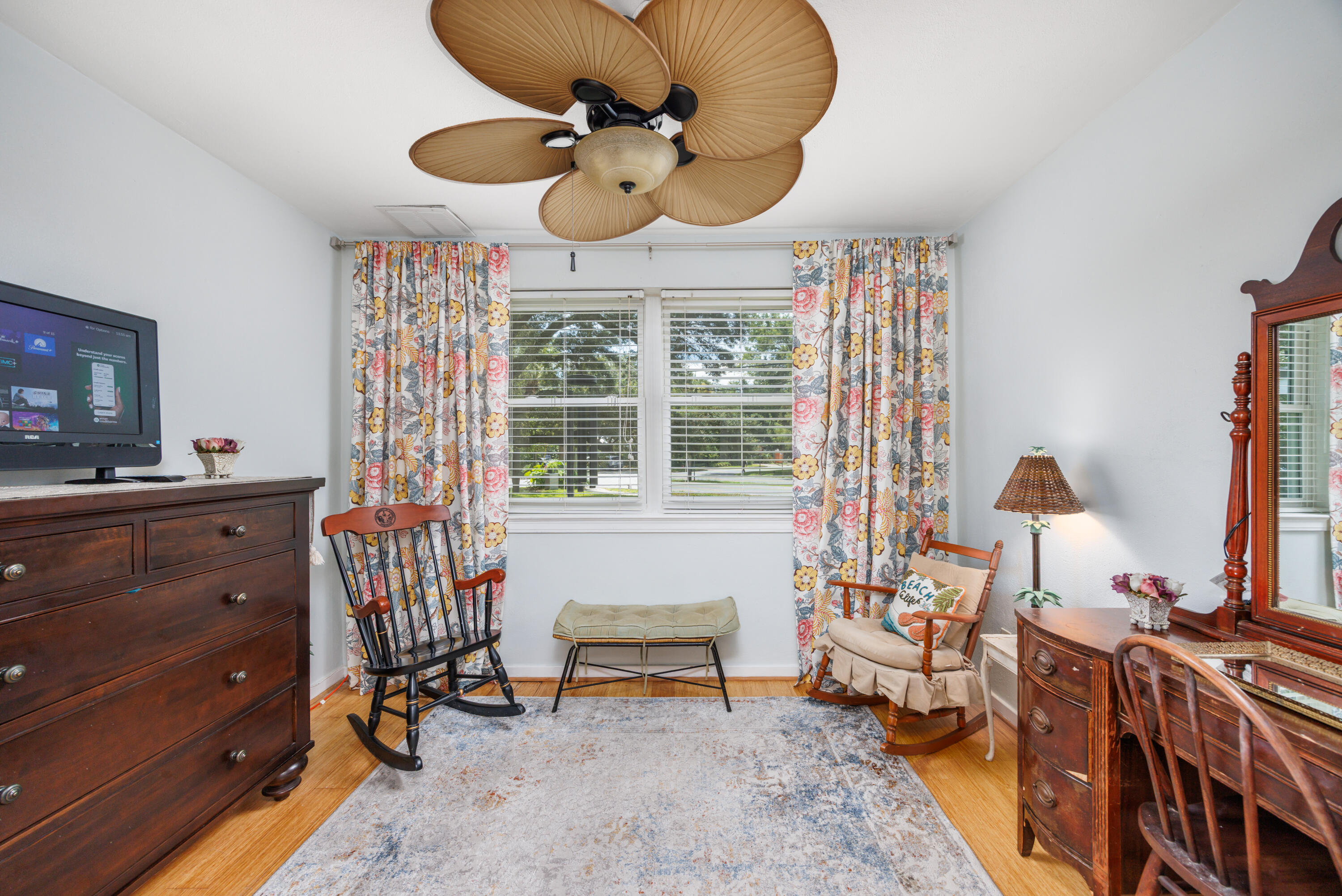 ELLIOTTS POINT 4TH ADDN - Residential