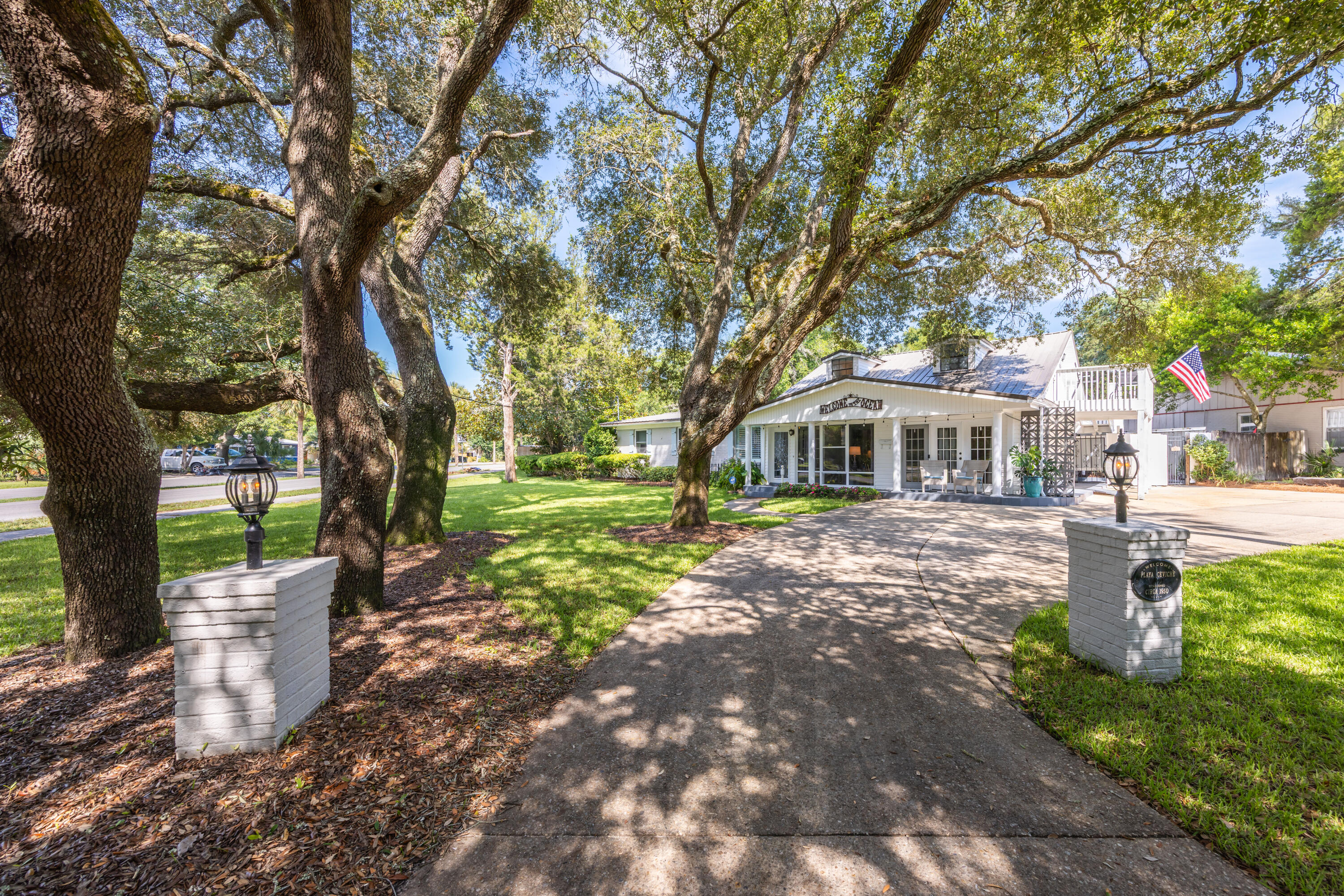 ELLIOTTS POINT 4TH ADDN - Residential