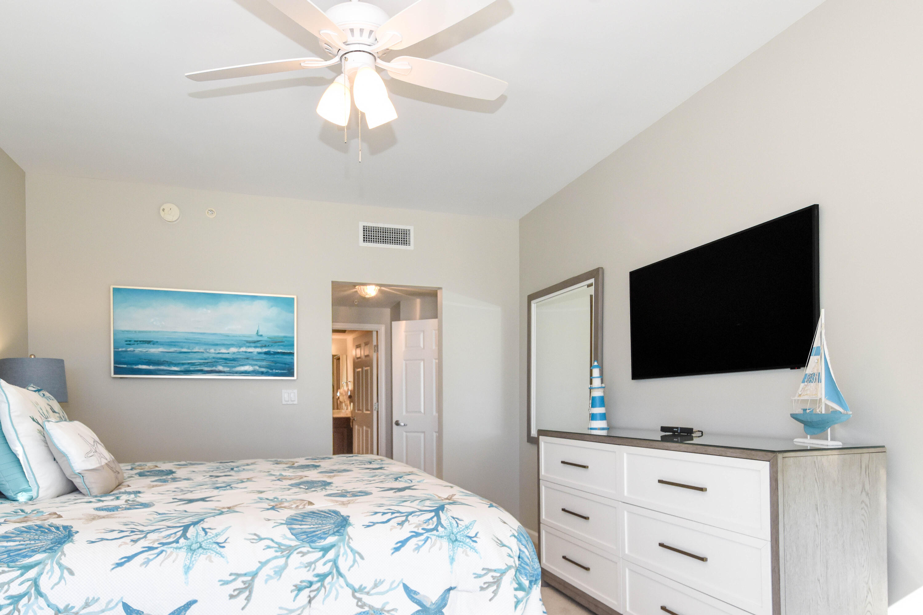 SILVER BEACH TOWERS - Residential