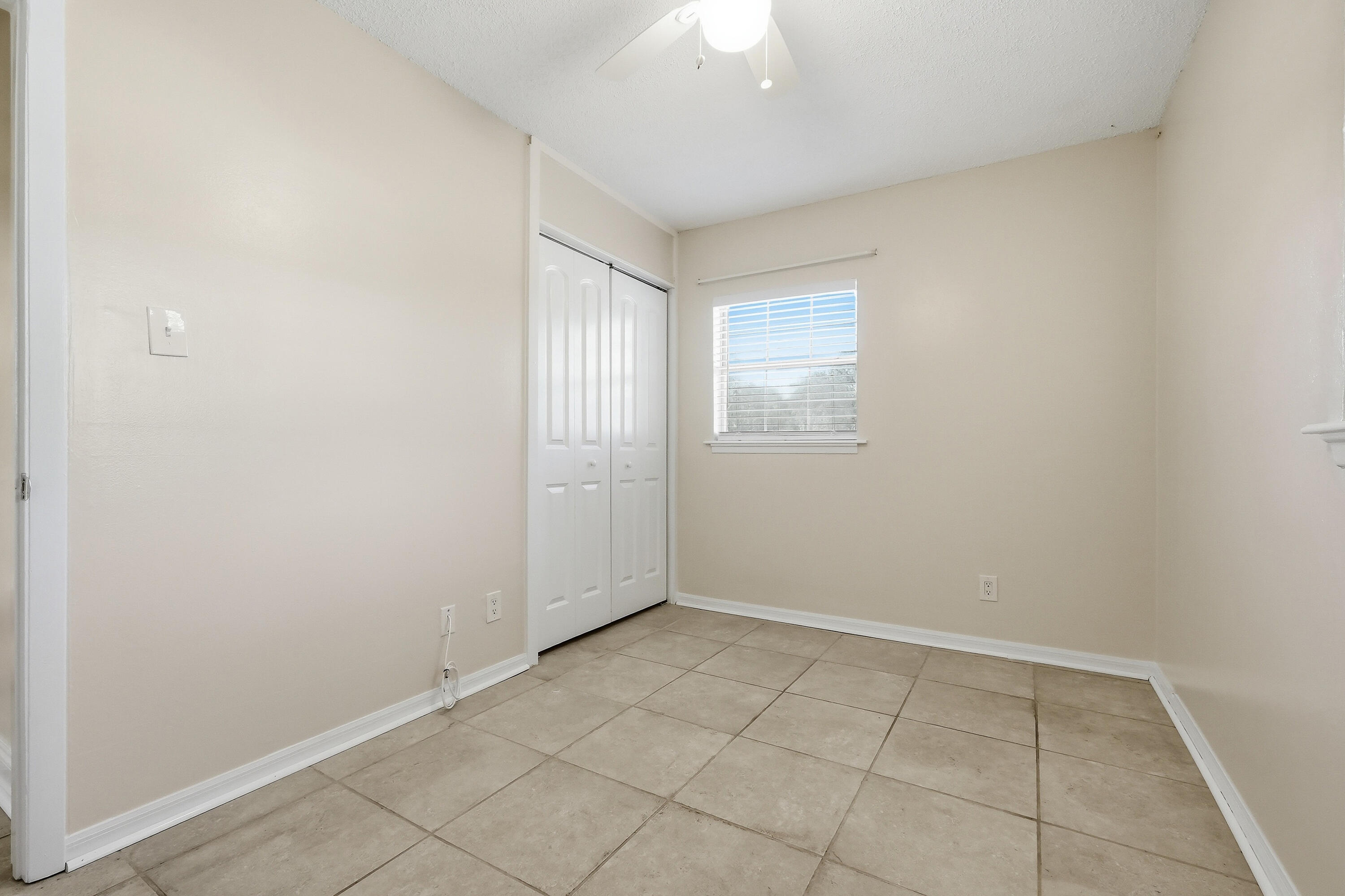 SPRINGDALE - Residential Lease