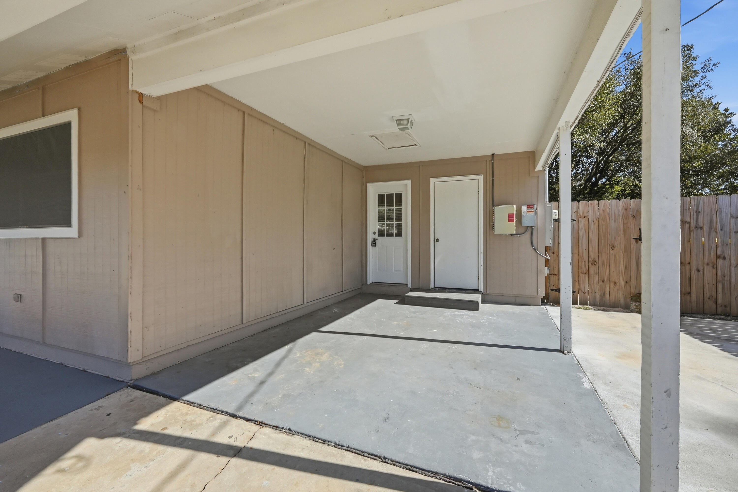 SPRINGDALE - Residential Lease