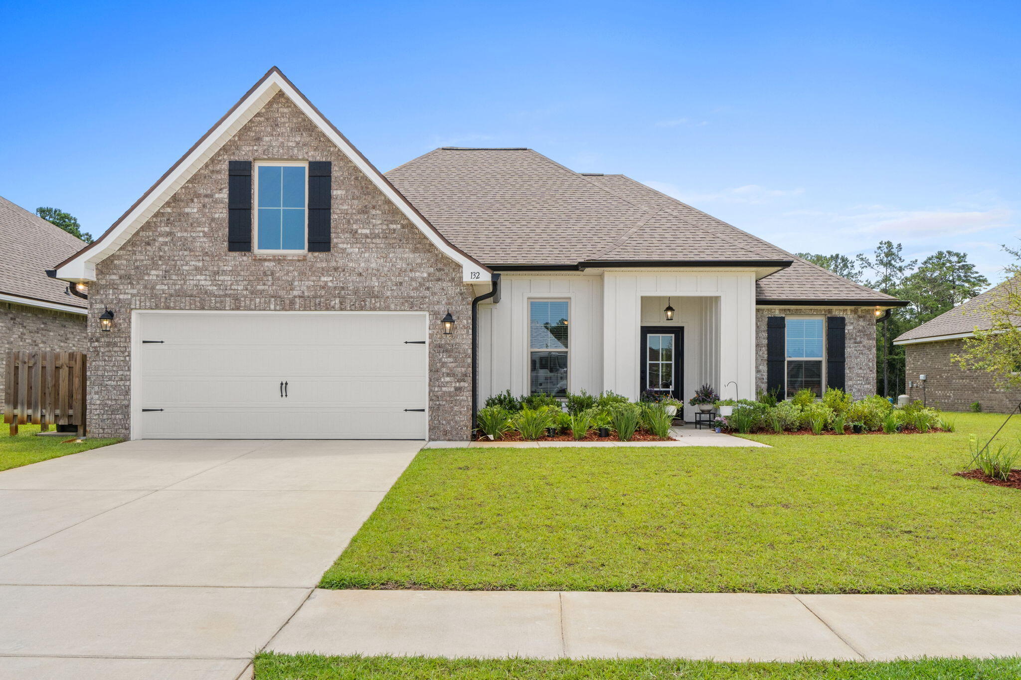 HAMMOCK BAY - BIRD SONG - Residential