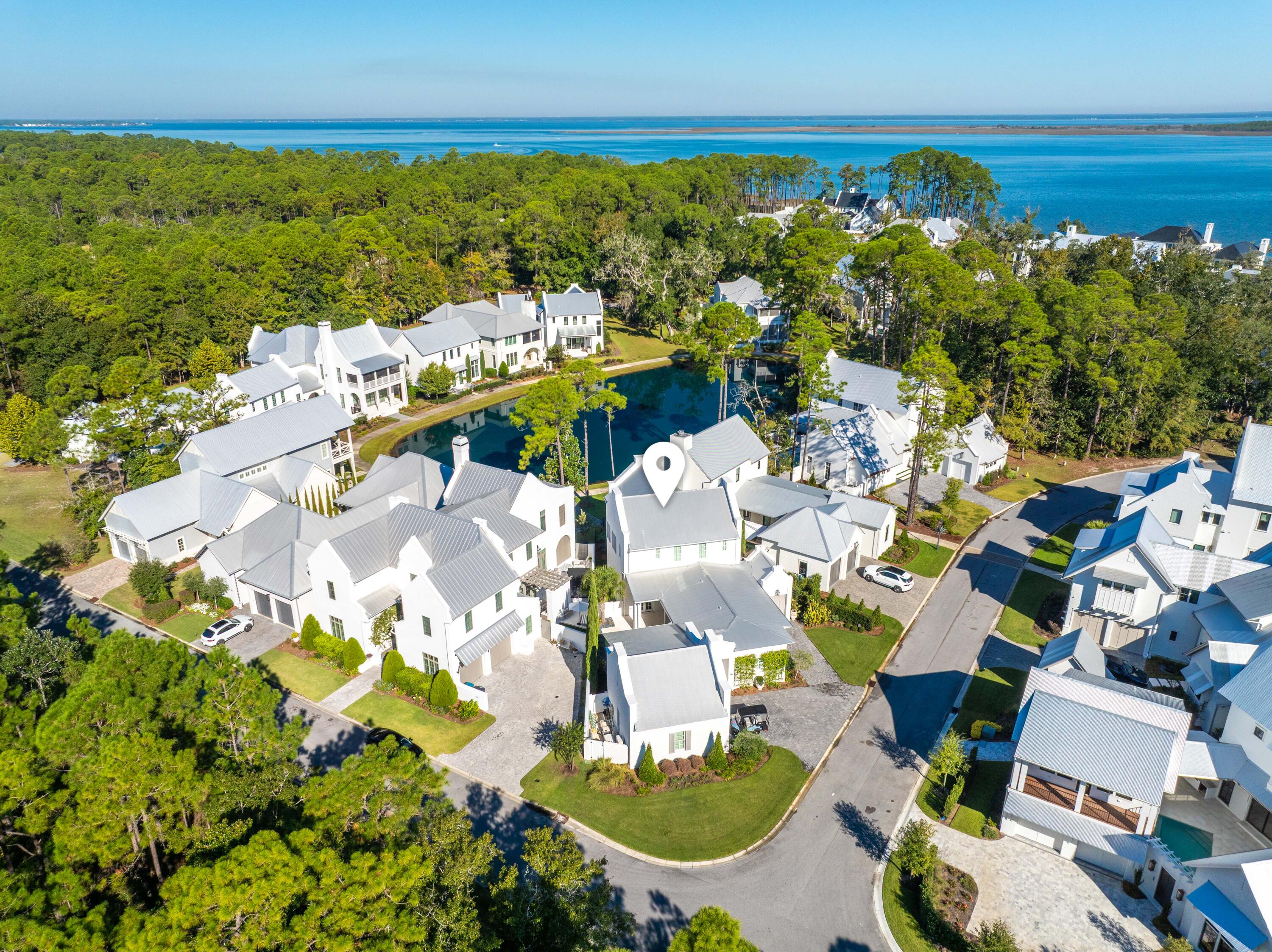 CHURCHILL OAKS - Residential