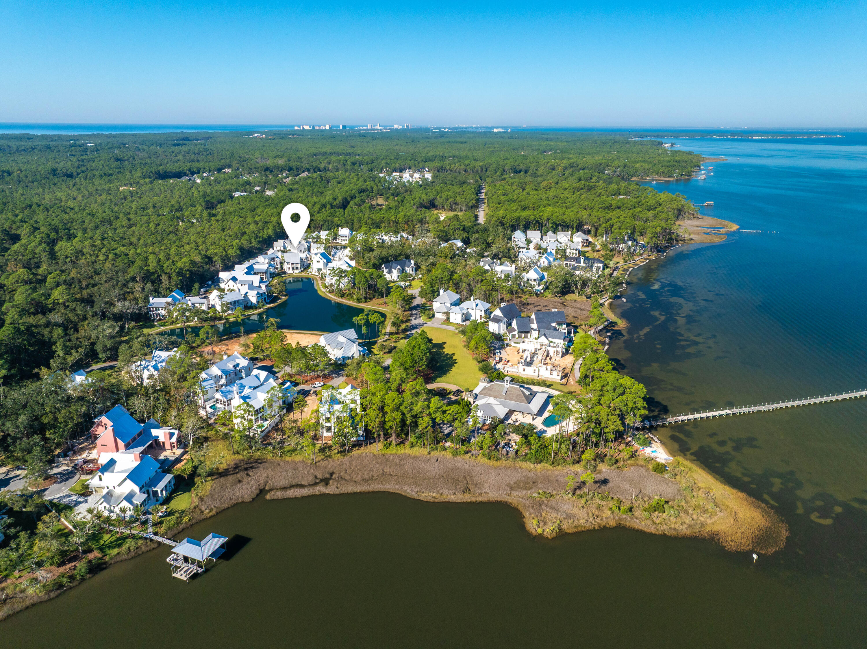 CHURCHILL OAKS - Residential