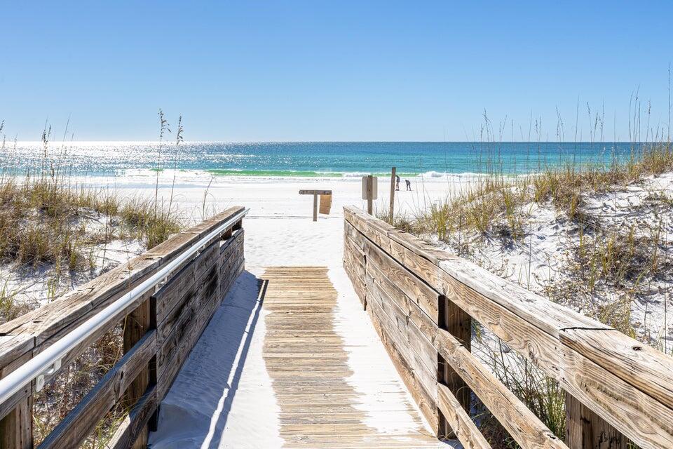 MAINSAIL CONDO PH 4 - Residential
