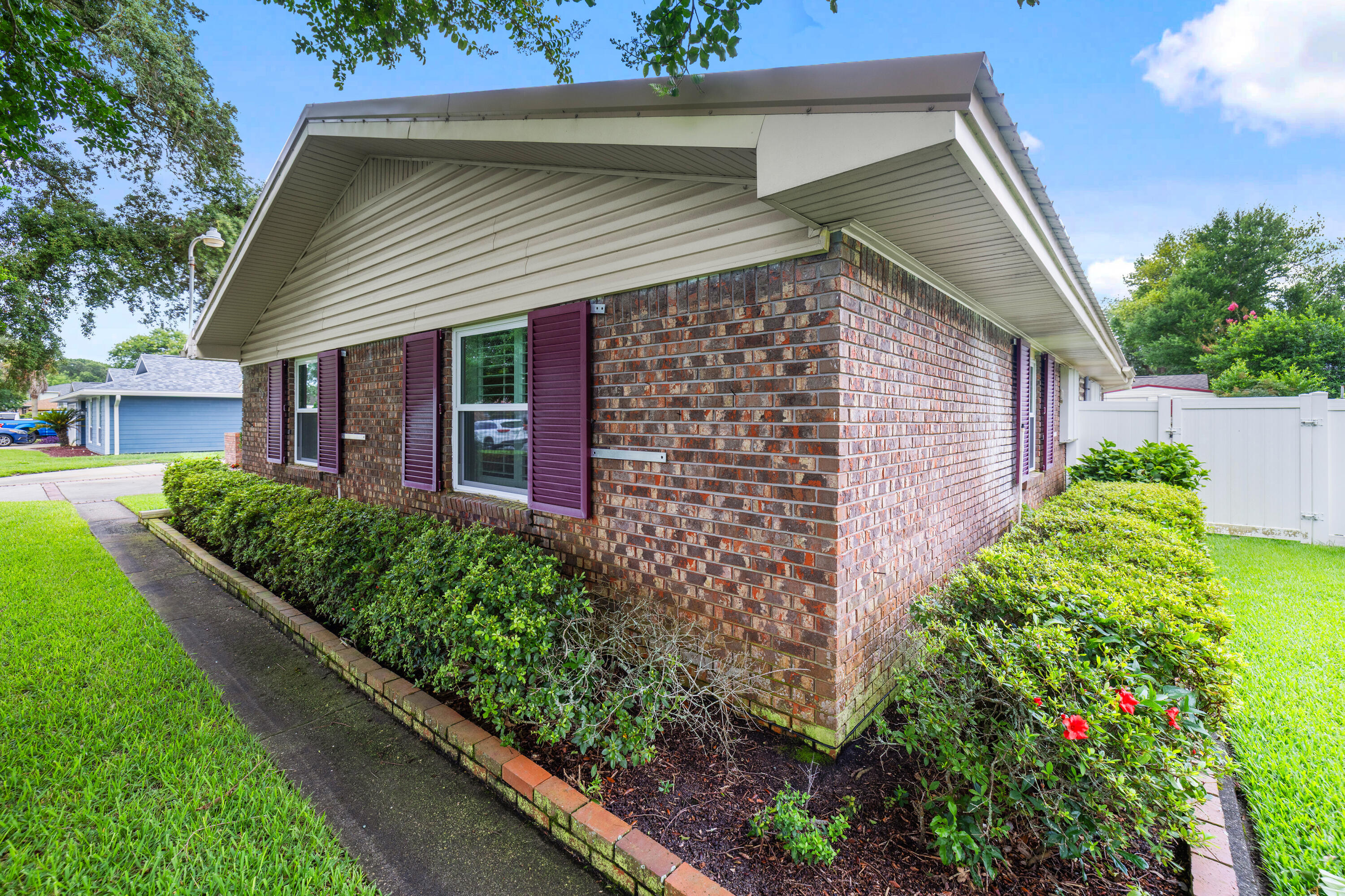 LAKE LORRAINE ESTATES 3 - Residential