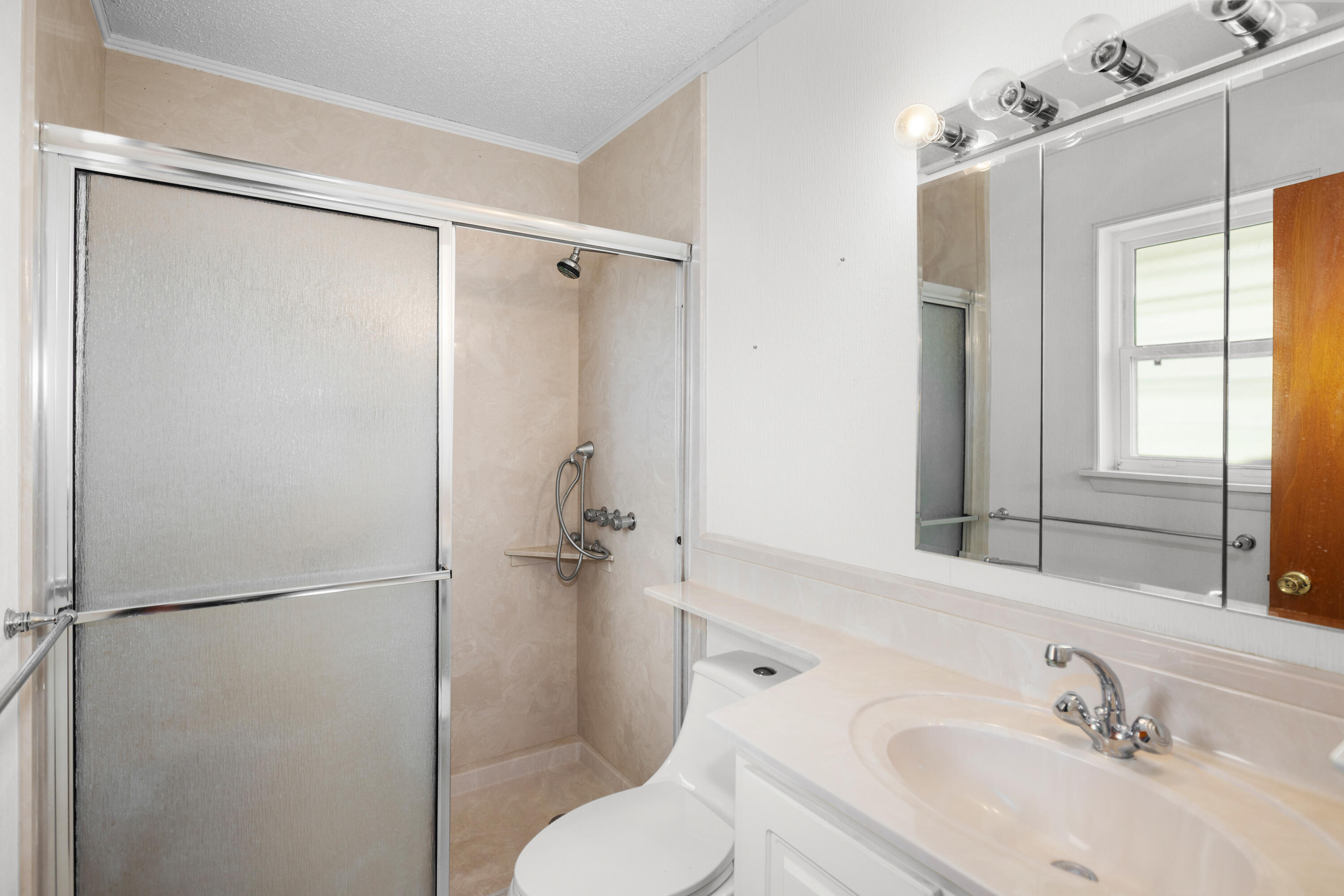 LAKE LORRAINE ESTATES 3 - Residential