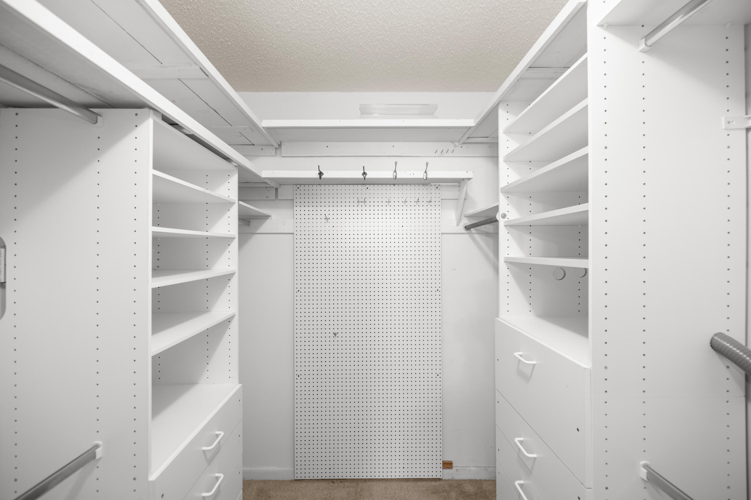 LAKE LORRAINE ESTATES 3 - Residential
