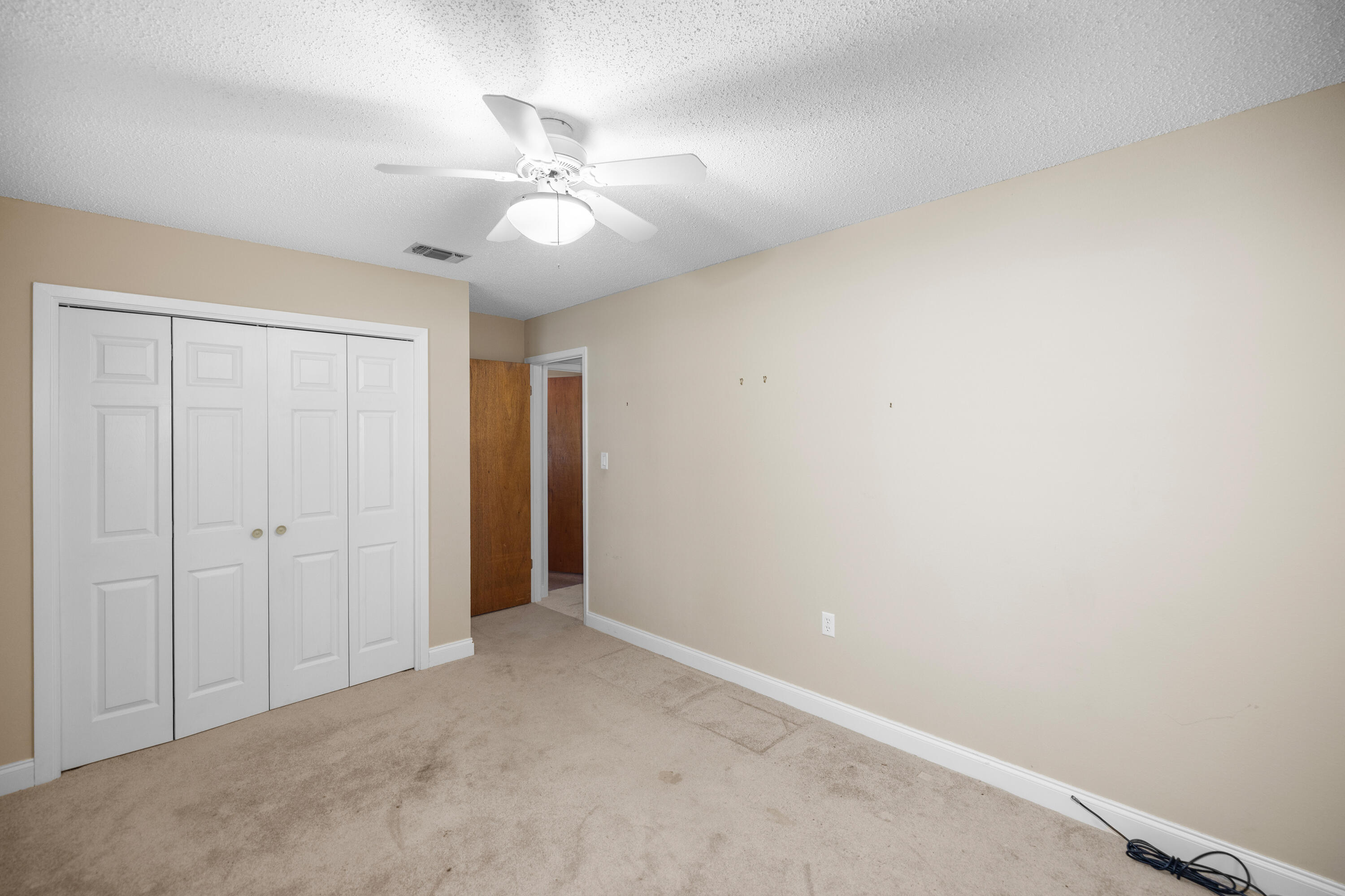LAKE LORRAINE ESTATES 3 - Residential