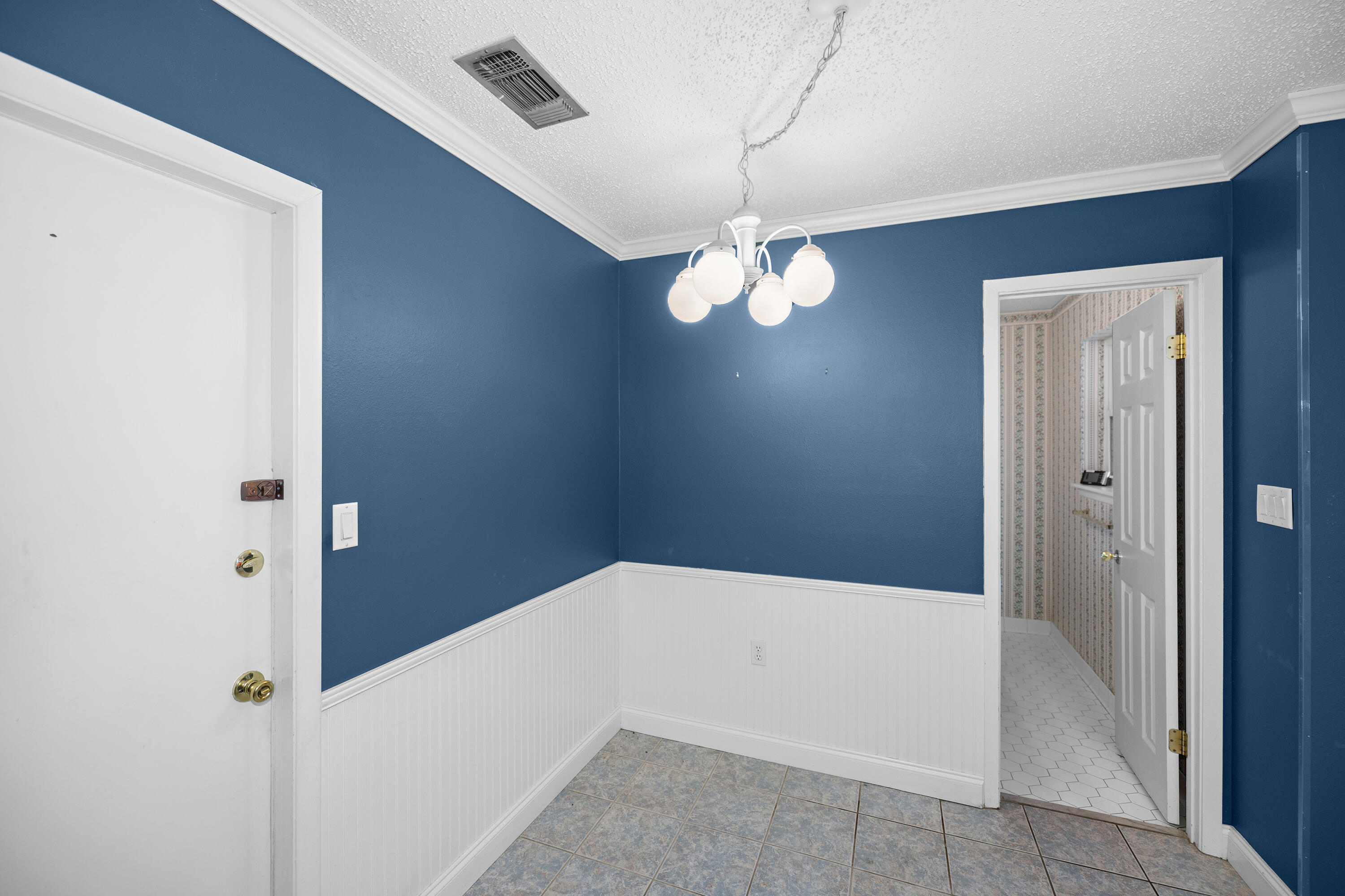 LAKE LORRAINE ESTATES 3 - Residential