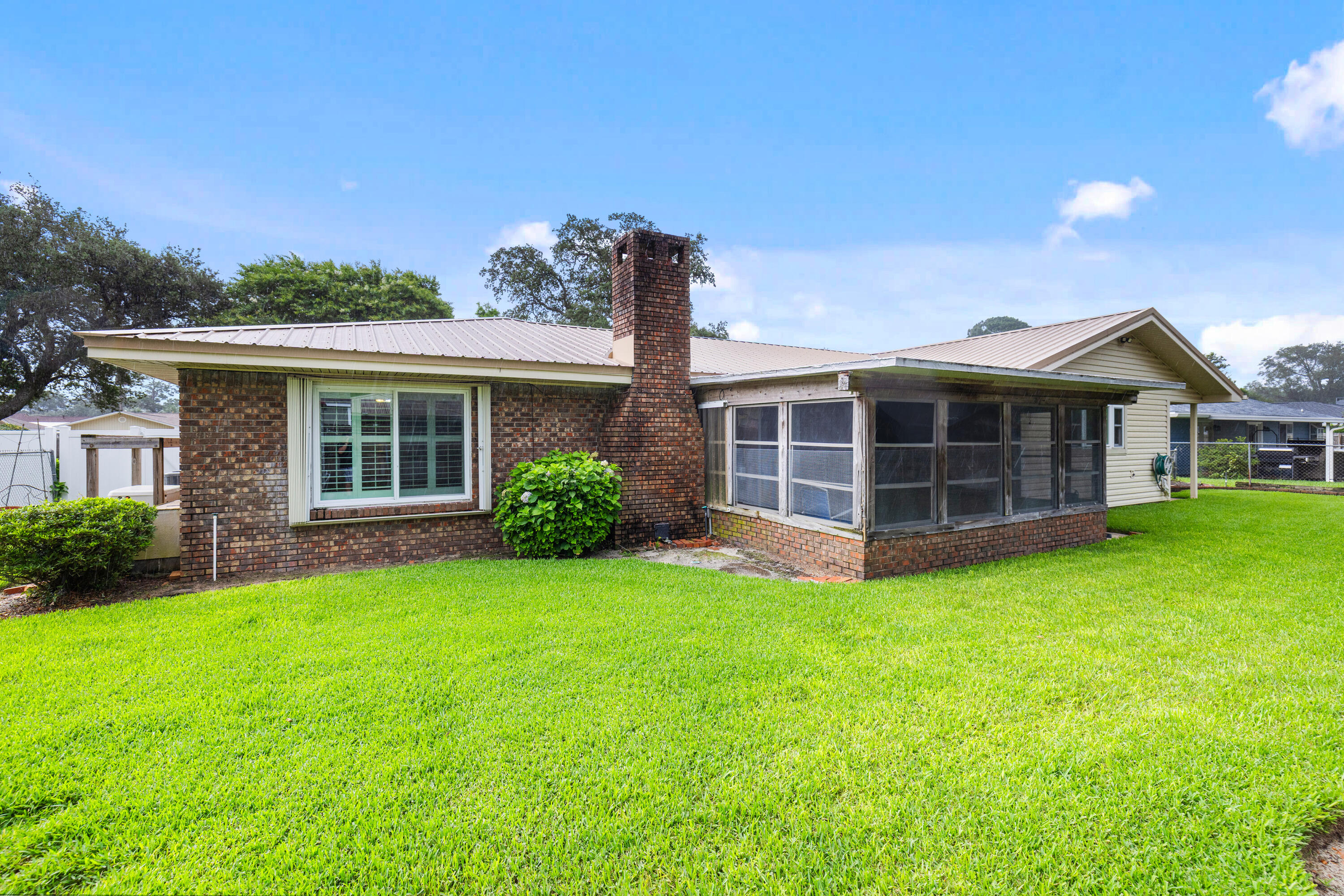LAKE LORRAINE ESTATES 3 - Residential