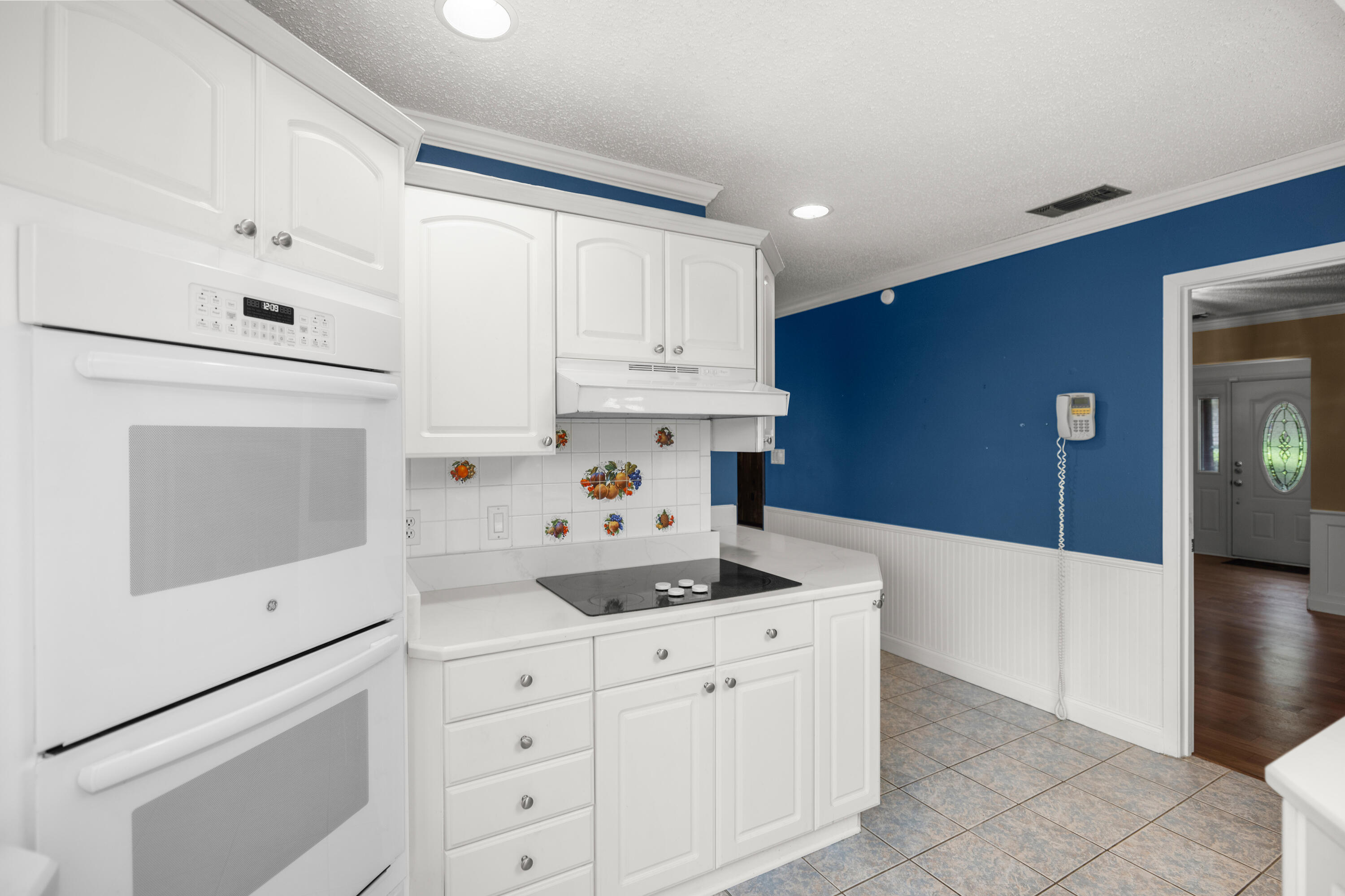 LAKE LORRAINE ESTATES 3 - Residential