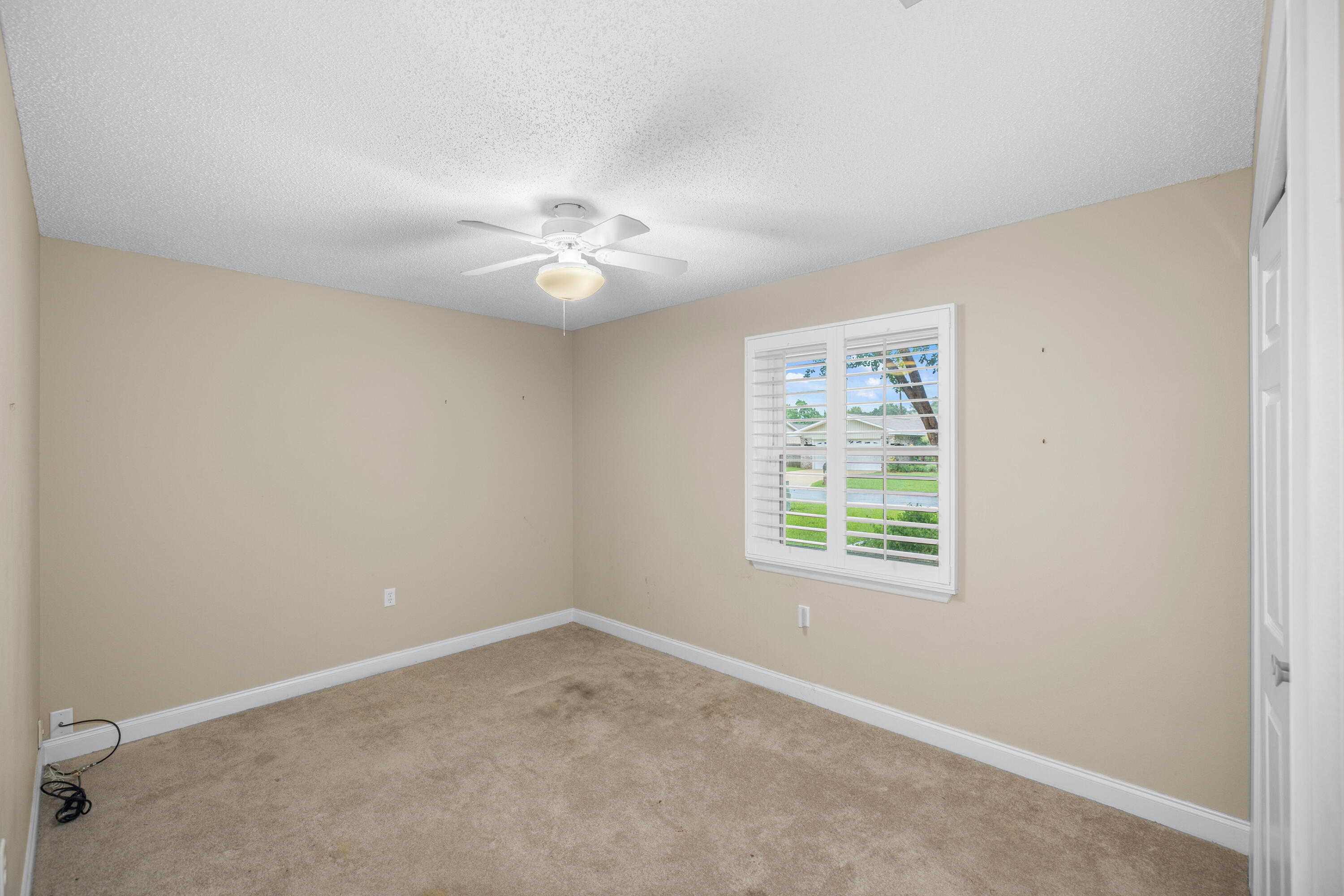 LAKE LORRAINE ESTATES 3 - Residential