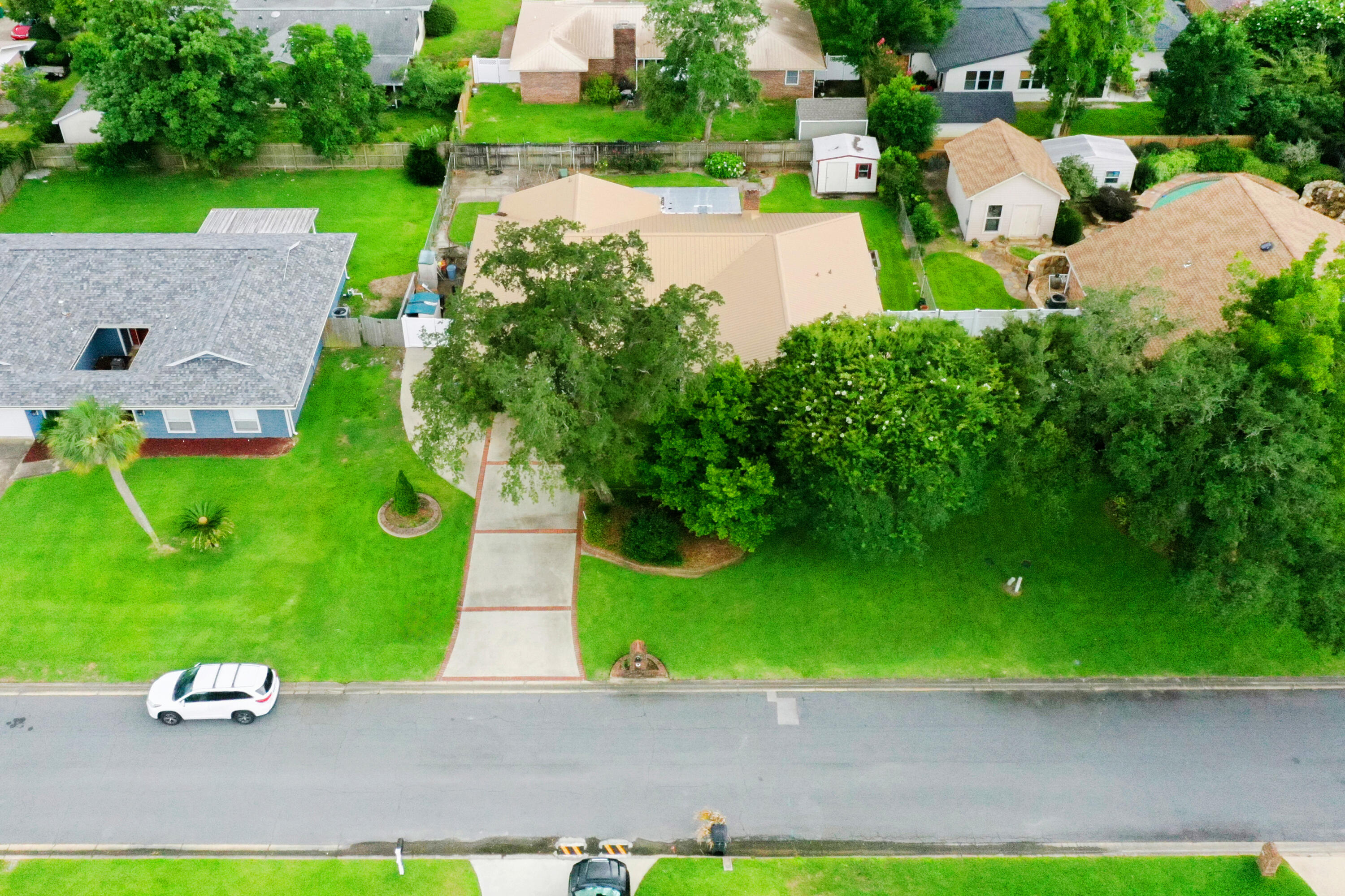 LAKE LORRAINE ESTATES 3 - Residential