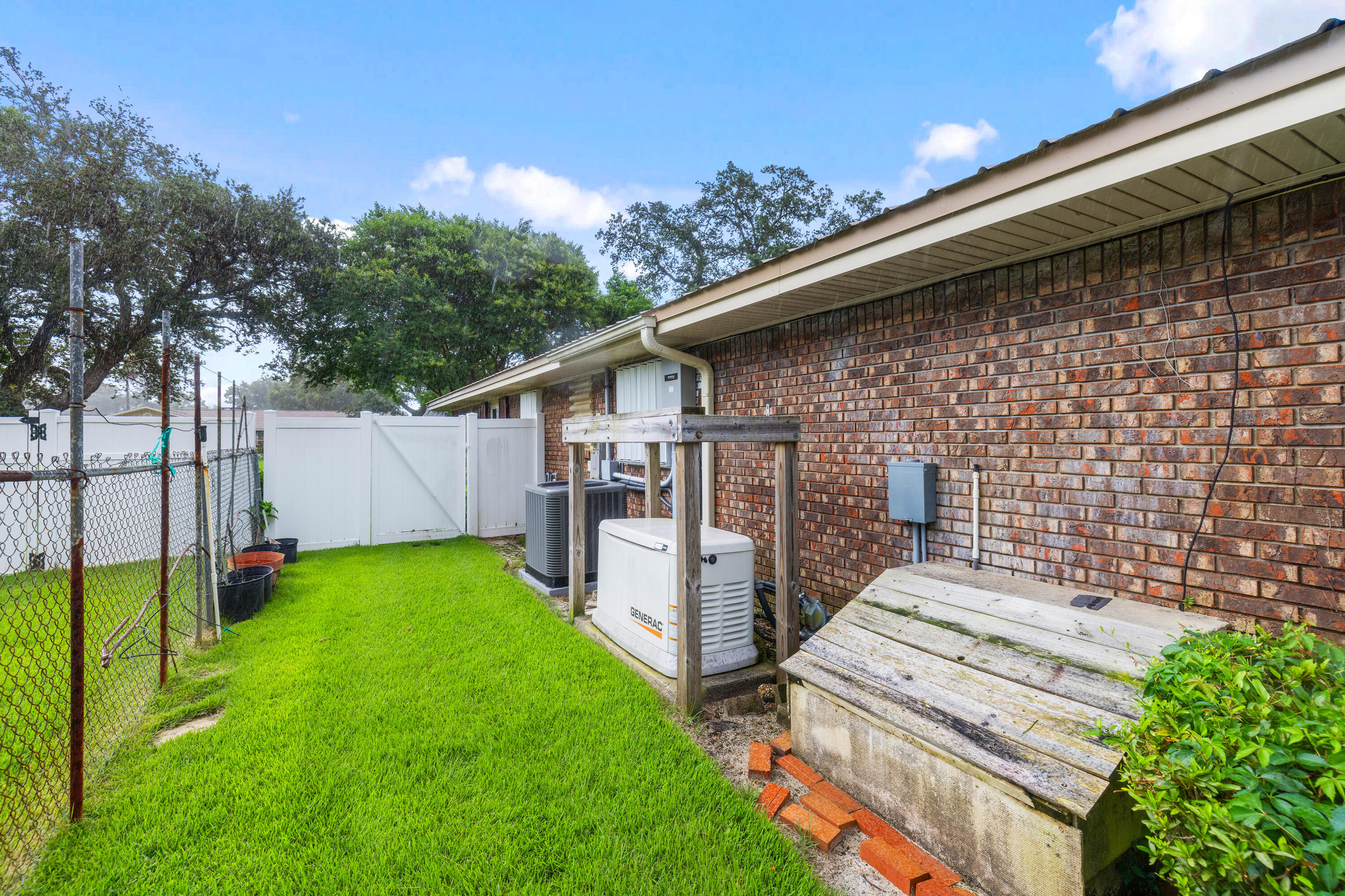 LAKE LORRAINE ESTATES 3 - Residential