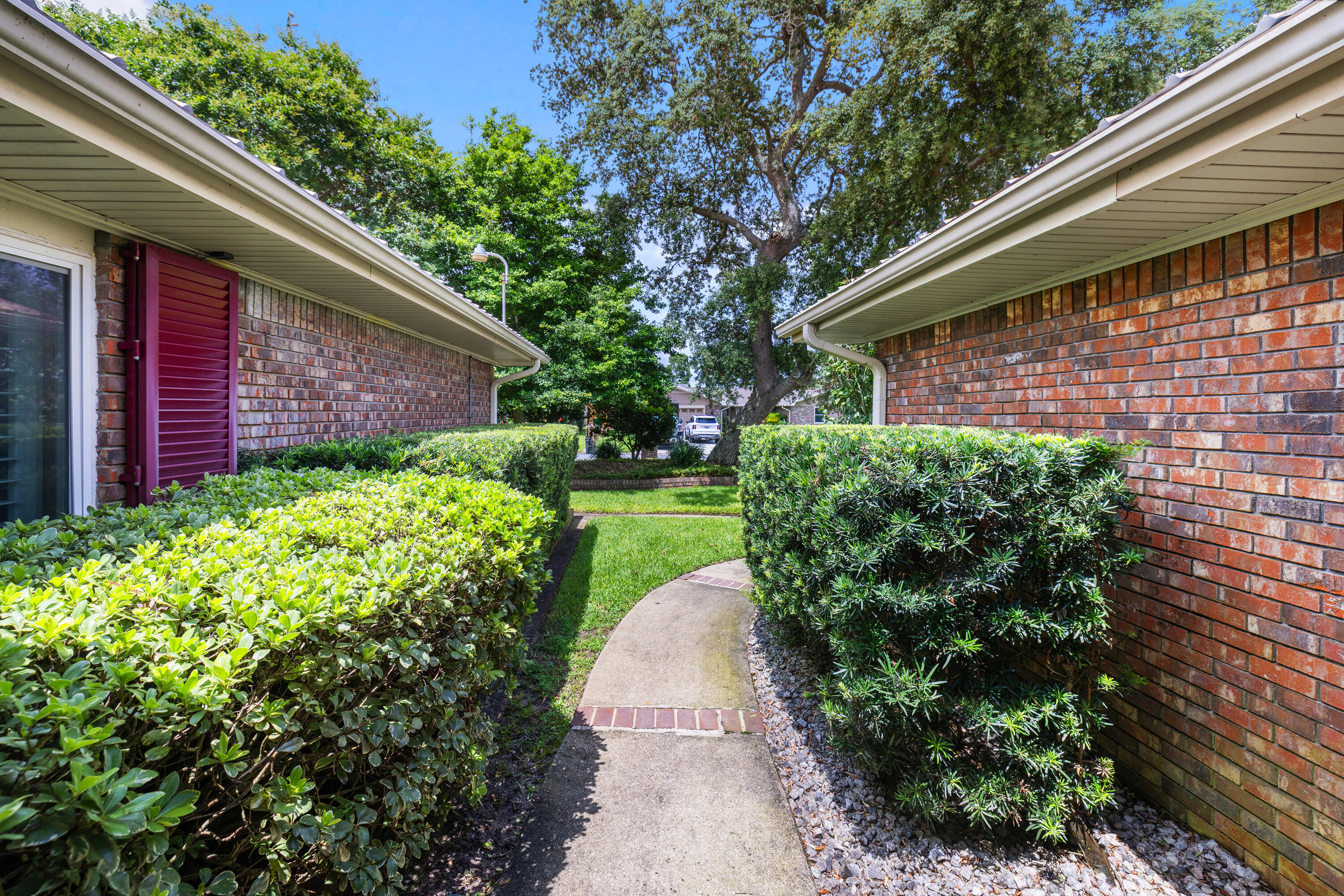 LAKE LORRAINE ESTATES 3 - Residential