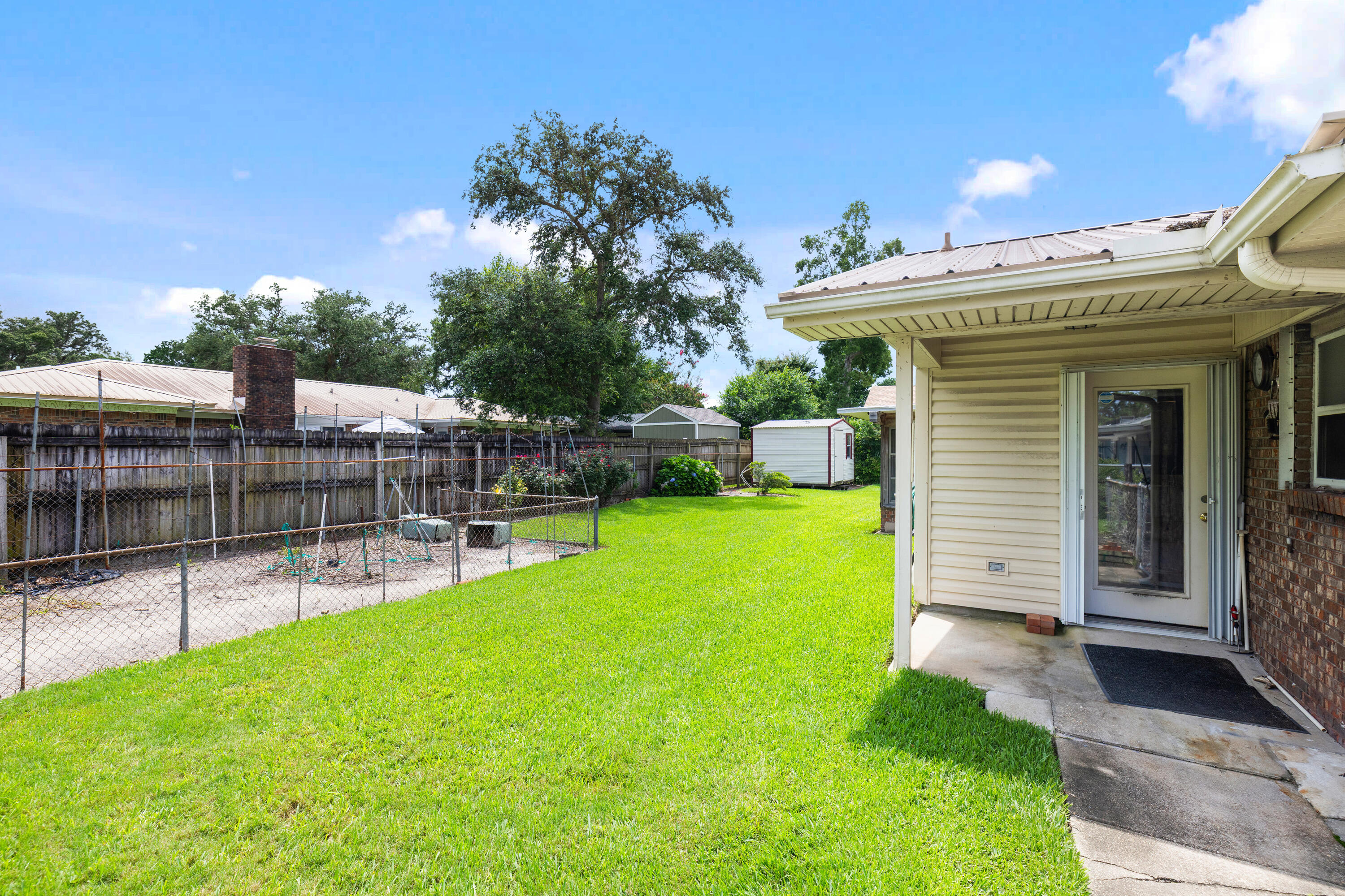LAKE LORRAINE ESTATES 3 - Residential