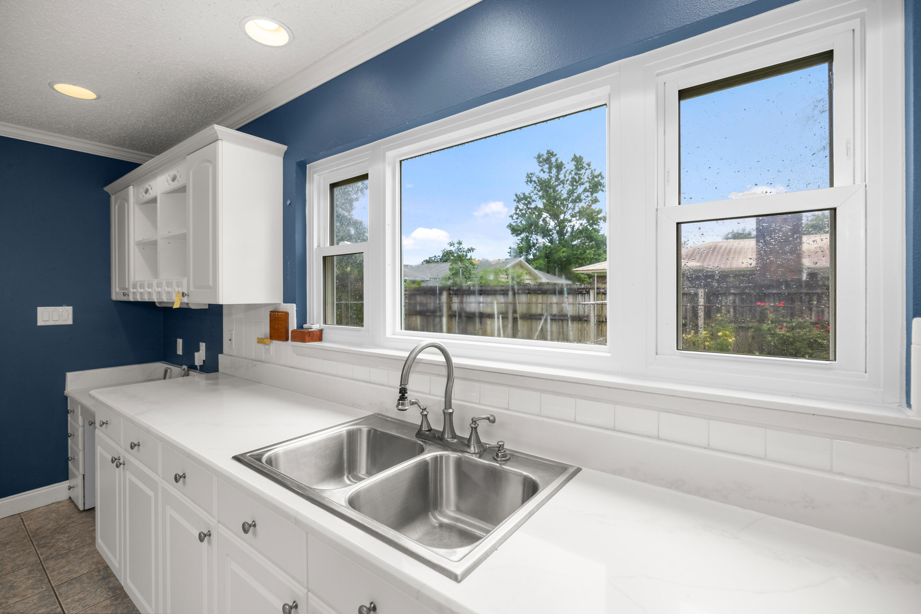 LAKE LORRAINE ESTATES 3 - Residential