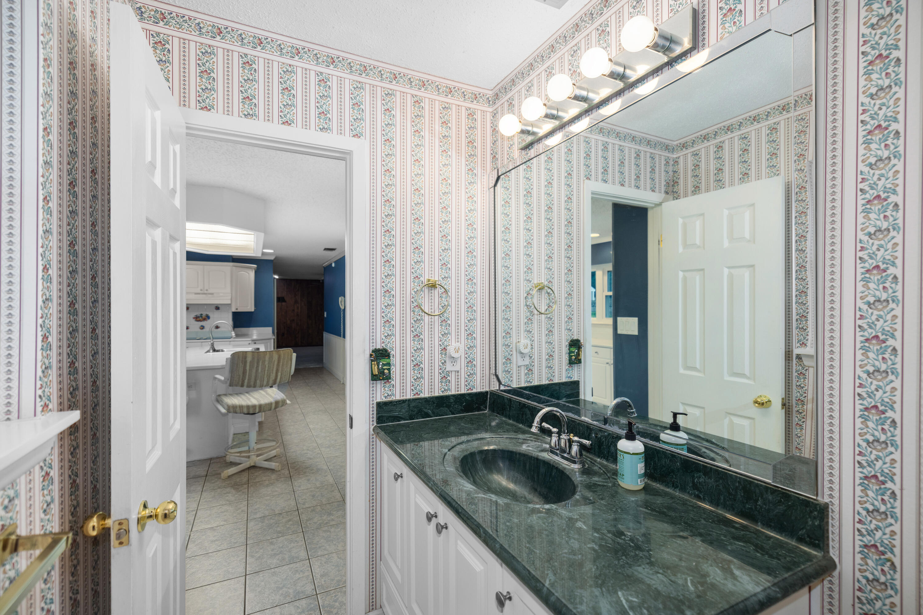 LAKE LORRAINE ESTATES 3 - Residential