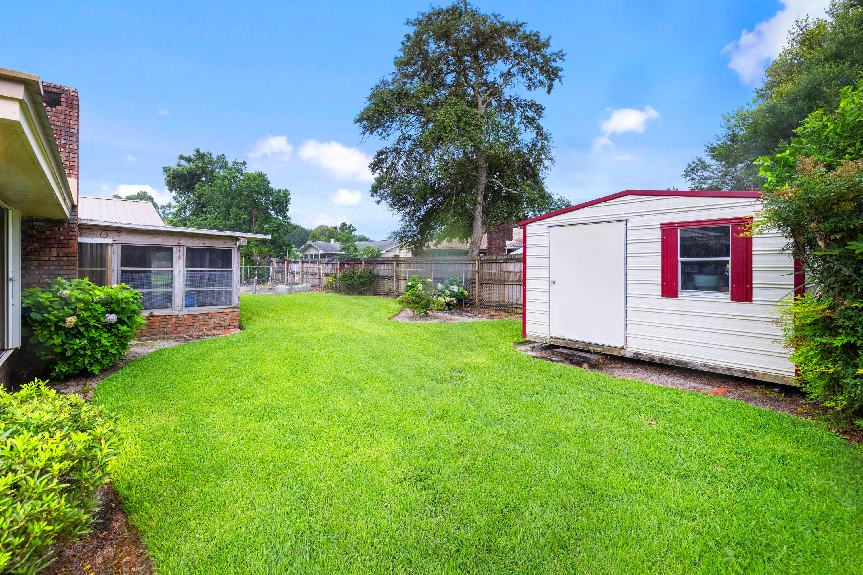 LAKE LORRAINE ESTATES 3 - Residential