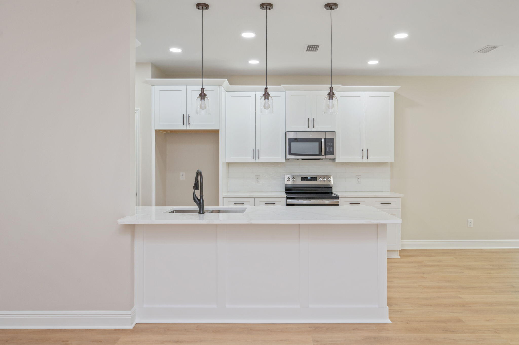 MORRIS ADD CRESTVIEW LOTS 3 & 4 BLK 14 - Residential