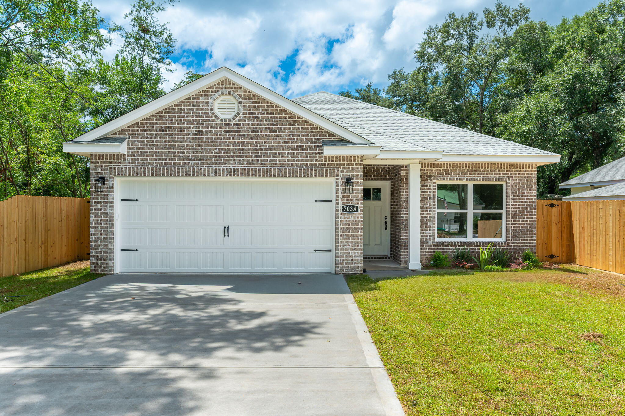 MORRIS ADD CRESTVIEW LOTS 3 & 4 BLK 14 - Residential