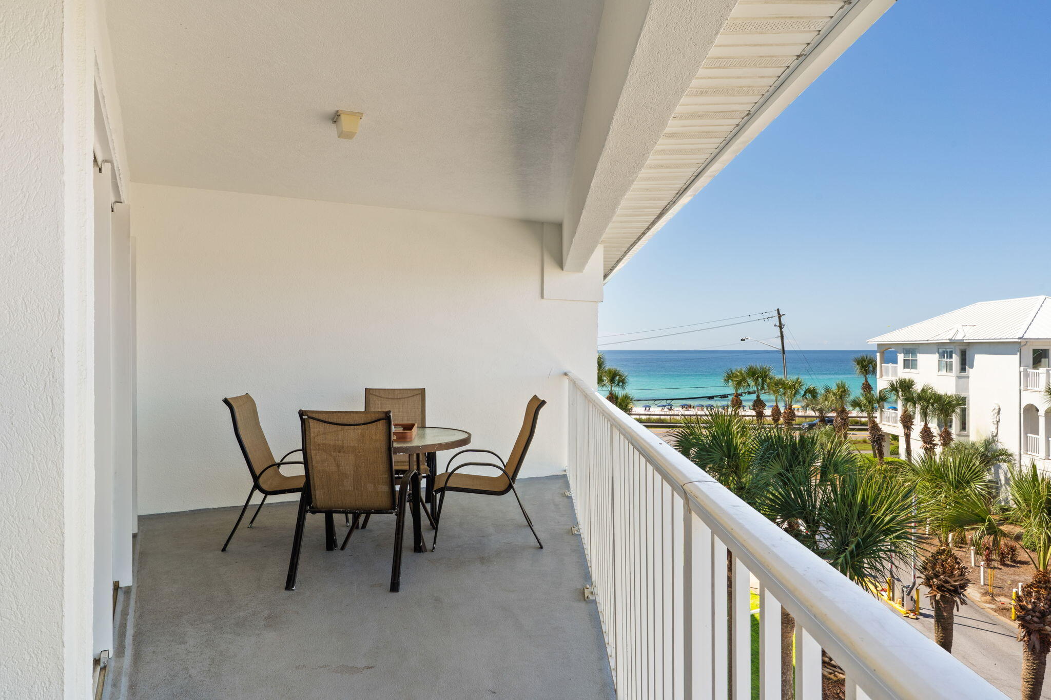 MARAVILLA CONDO 1 - Residential