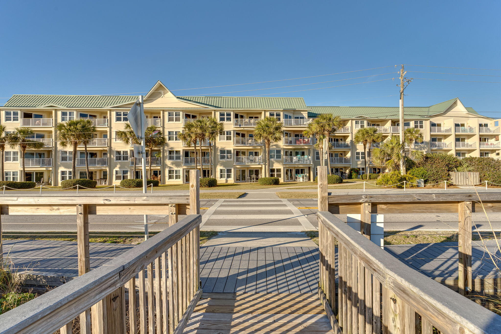 MARAVILLA CONDO 1 - Residential