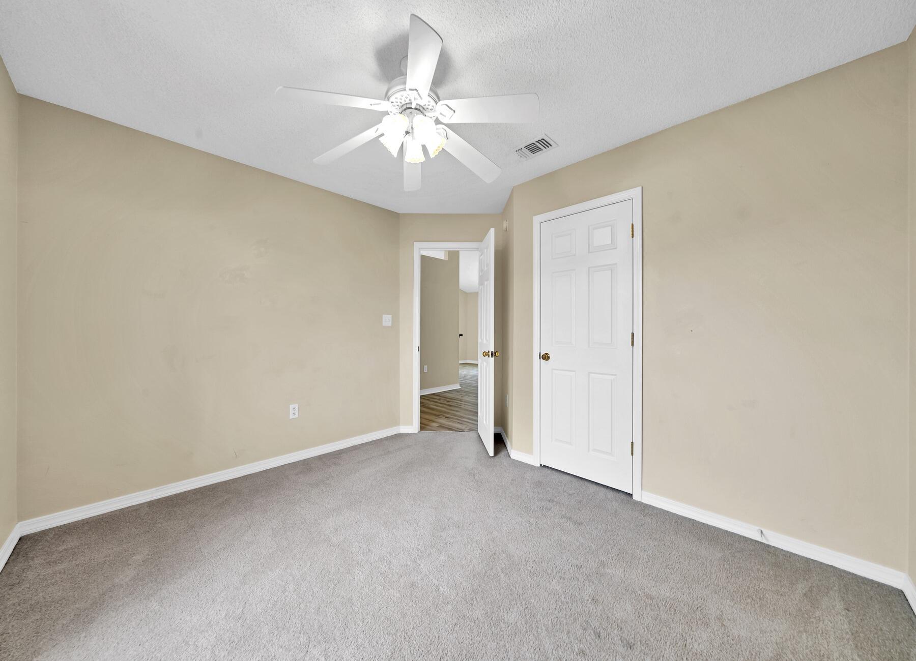CREETWOOD PLACE - Residential Lease