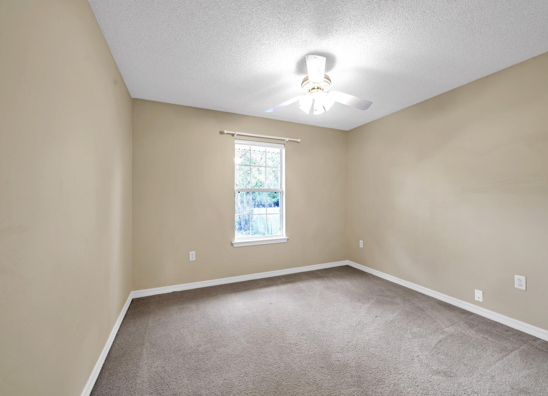 CREETWOOD PLACE - Residential Lease