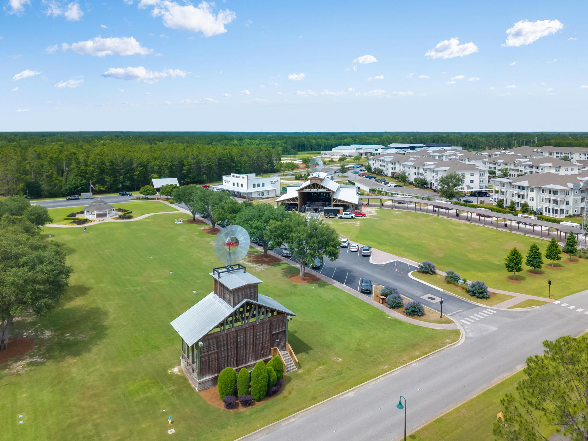 HAMMOCK BAY - Residential