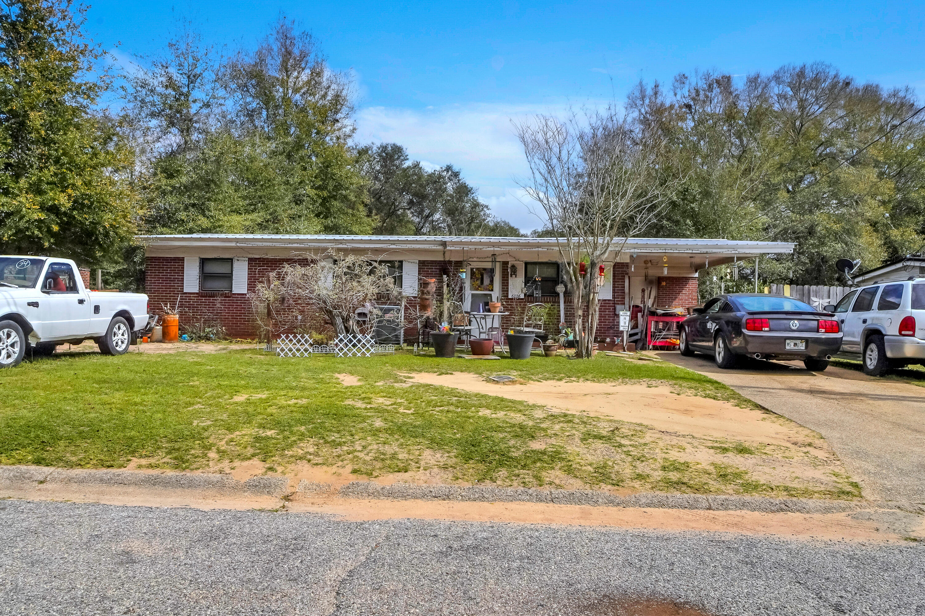 Rental property being sold in Skyline Heights neighborhood of Milton FL.  3 bedroom 1 bath.